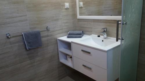 Two-Bedroom Townhouse photo 2