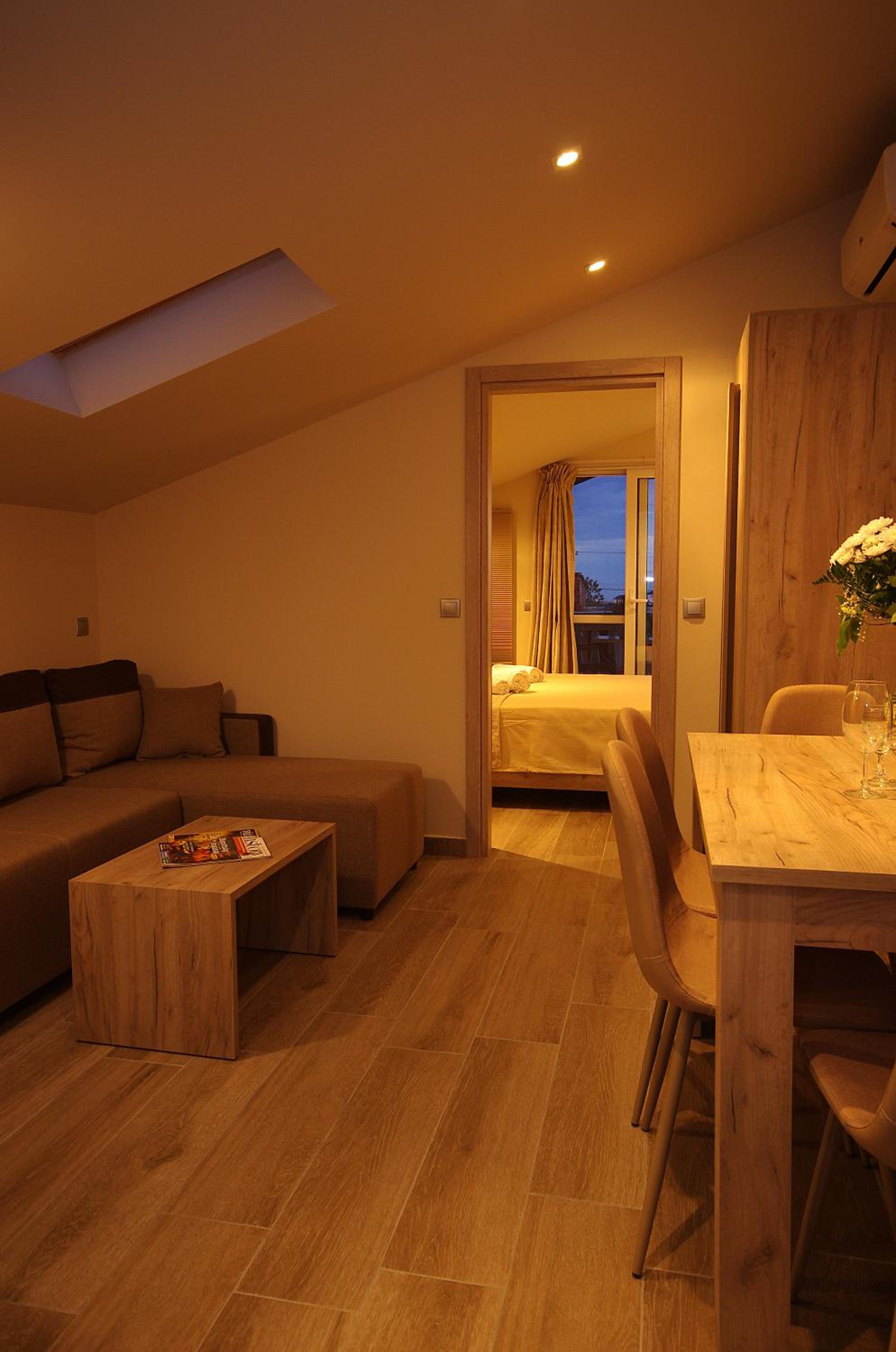 Superior Apartment photo 2