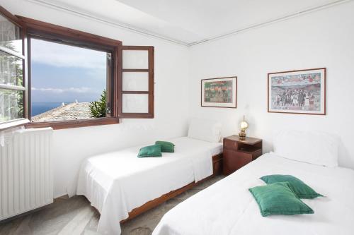 Family Apartment with Balcony photo 3