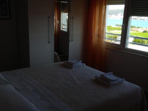 Two-Bedroom Apartment with Terrace and Sea View