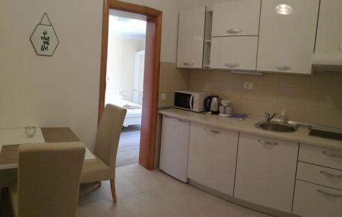 Studio Apartment with Sea View - Photo 6