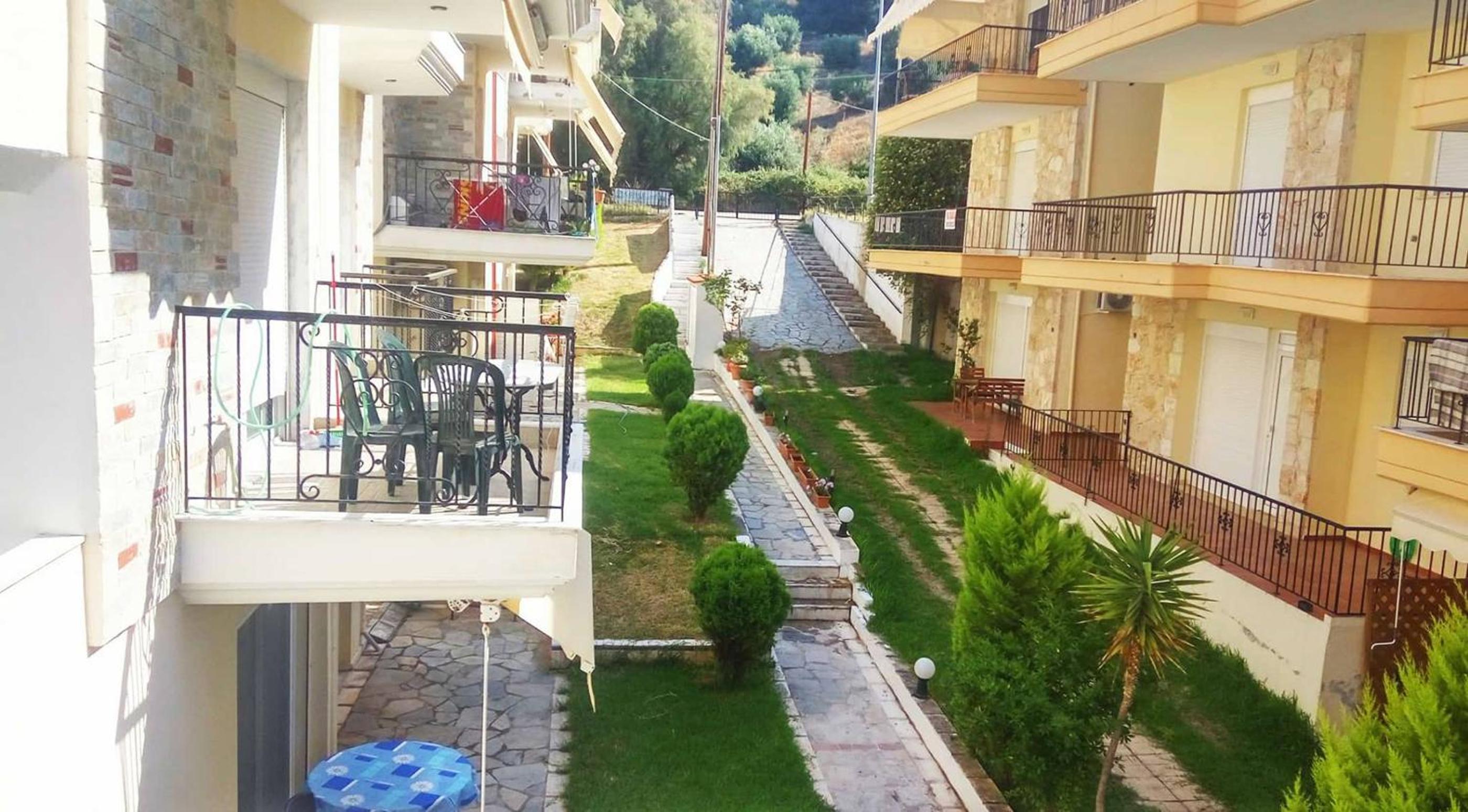 Apartment with Garden View photo 2