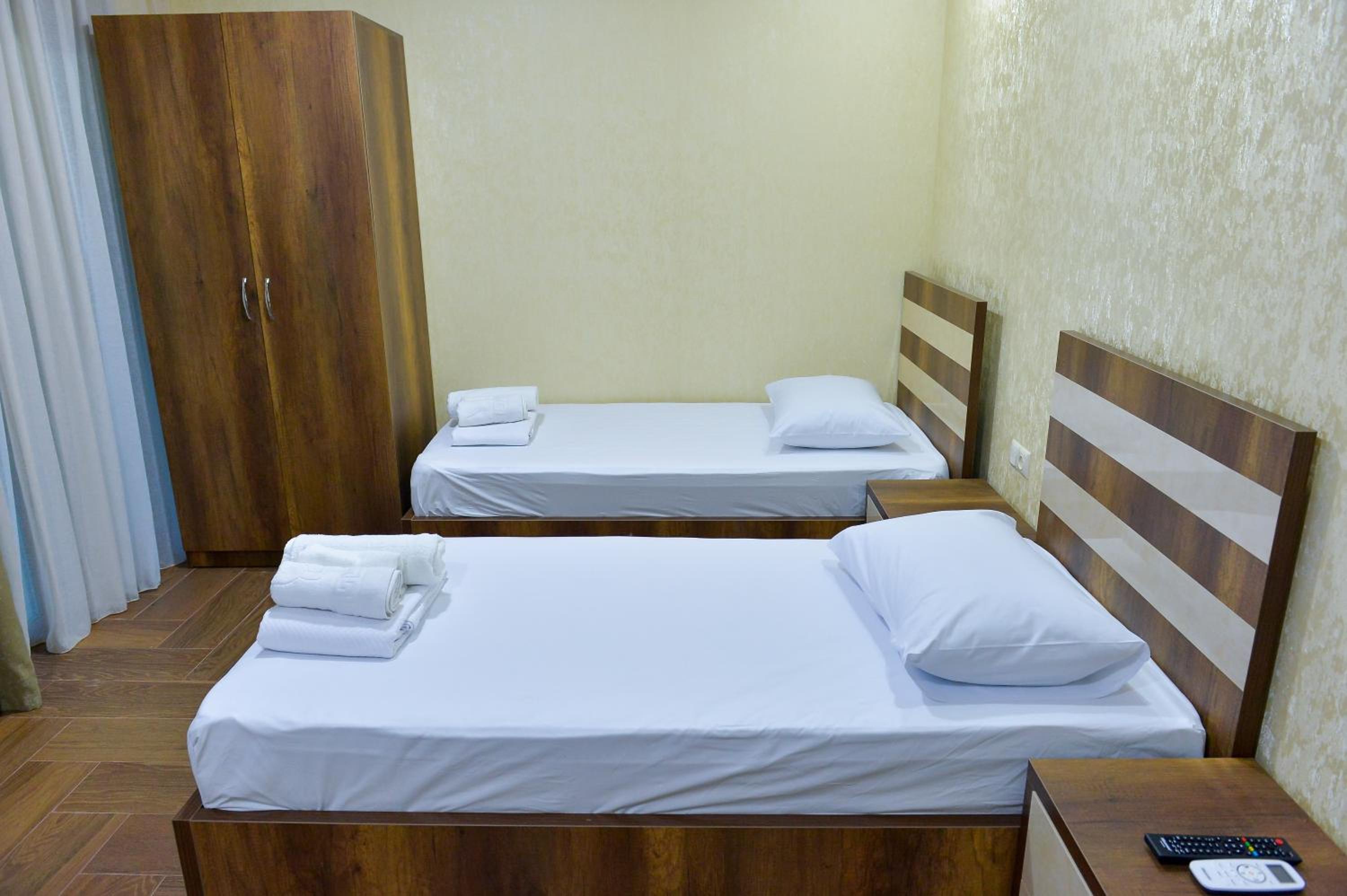 Triple Room with Shared Bathroom photo 2