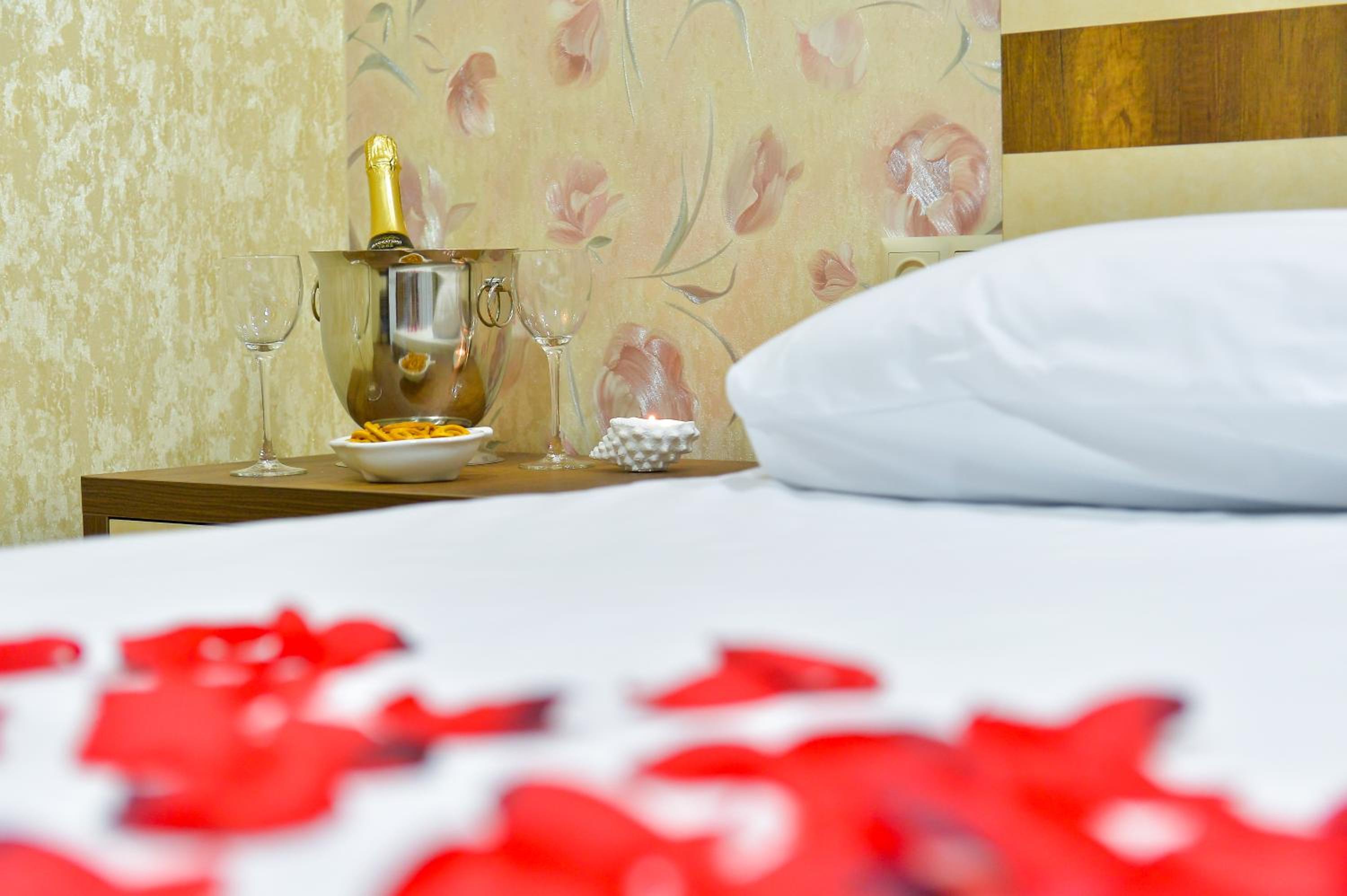 Double Room with Private Bathroom photo 2