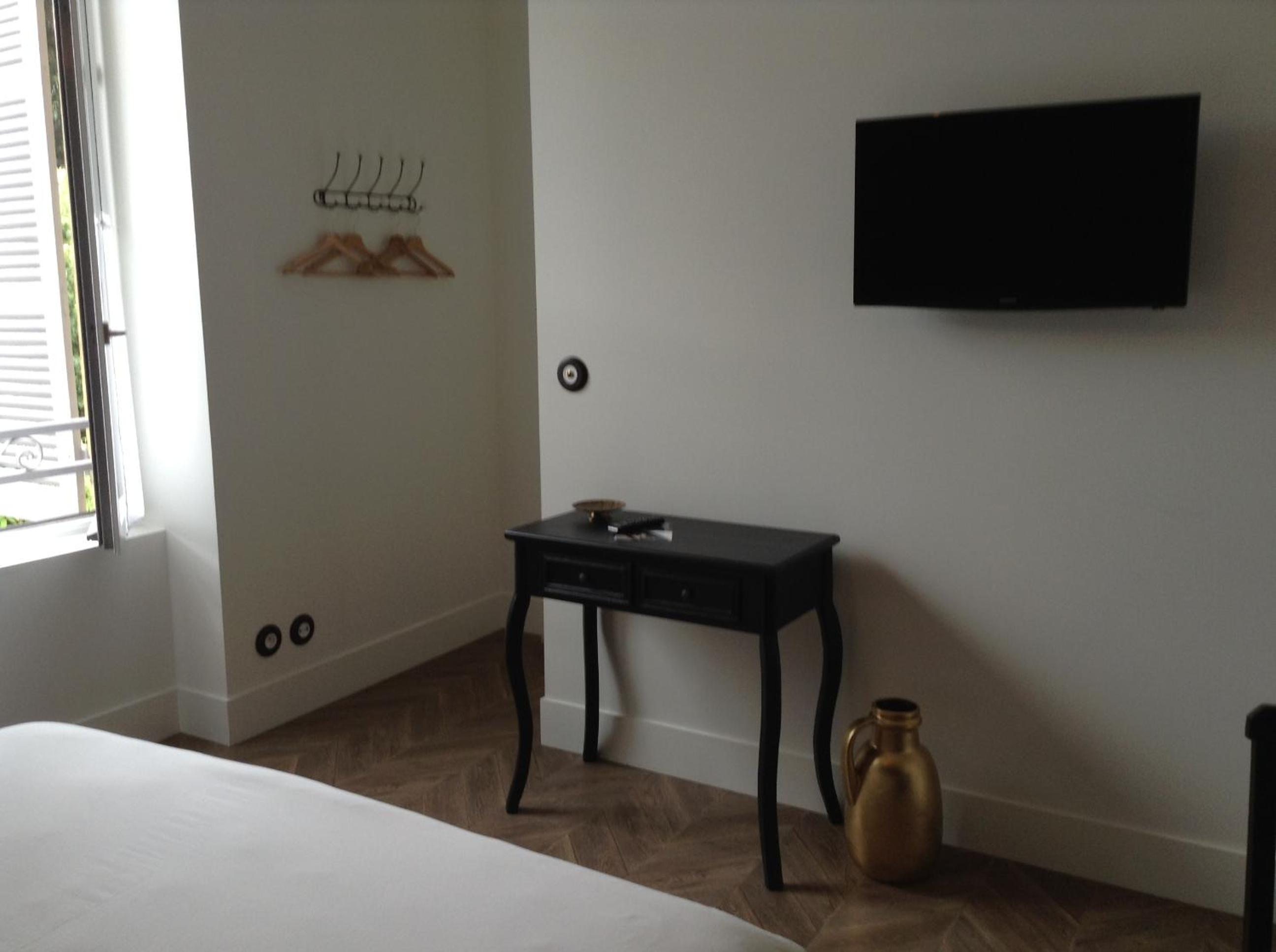 Apartment photo 2