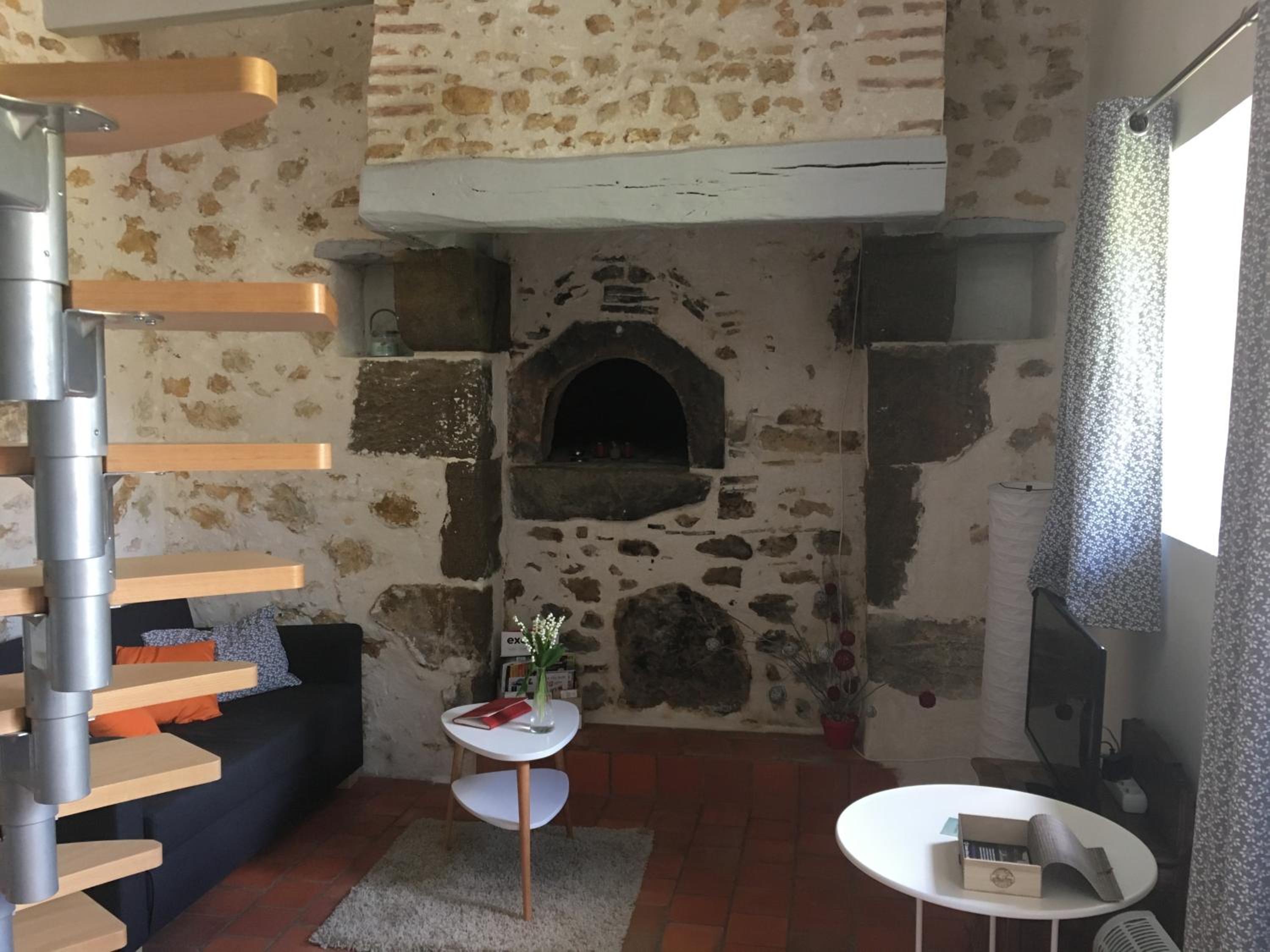 Studio with Garden View - Photo 2