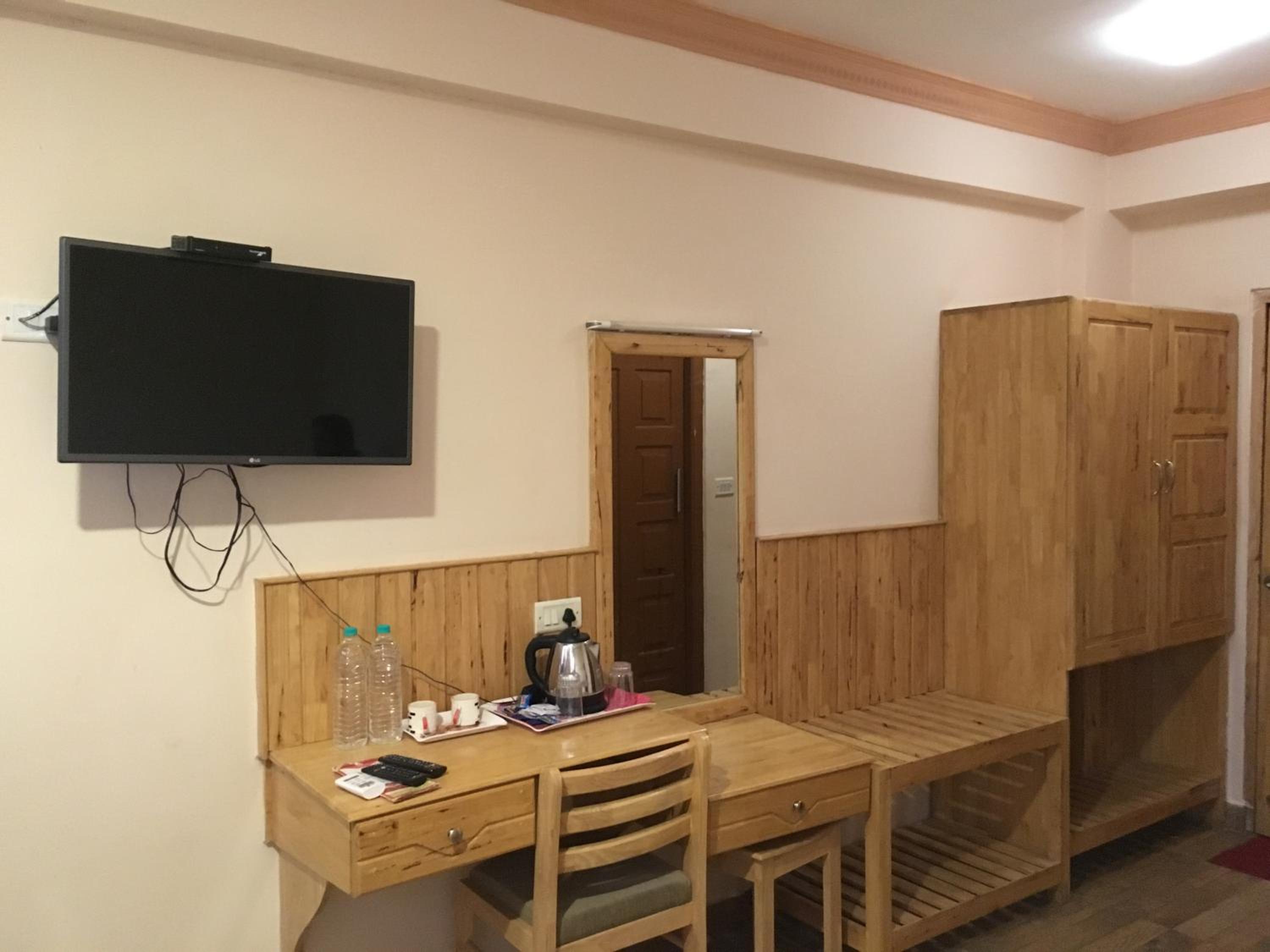 Deluxe Room - Photo 4
