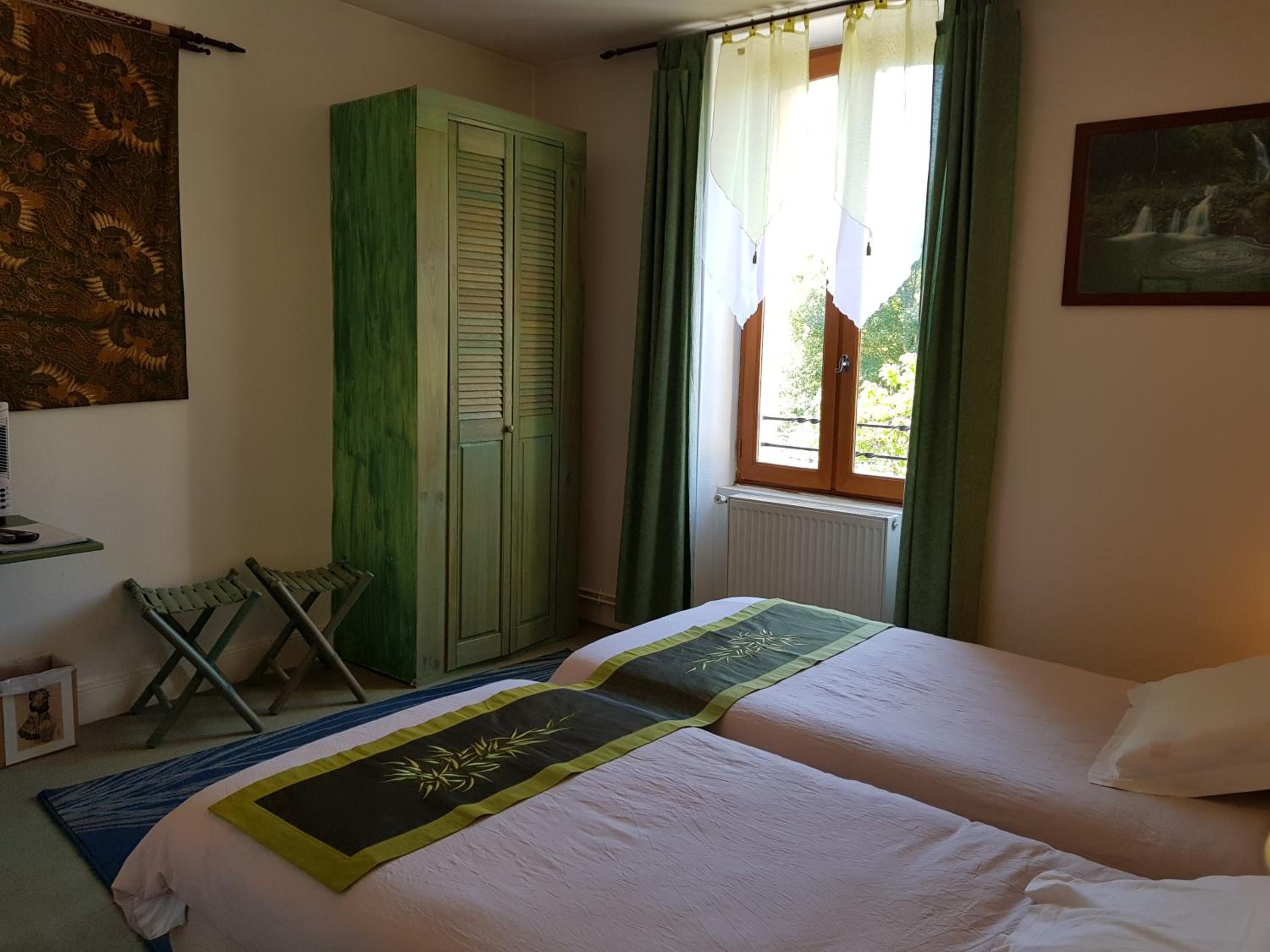 Twin Room with Private Bathroom