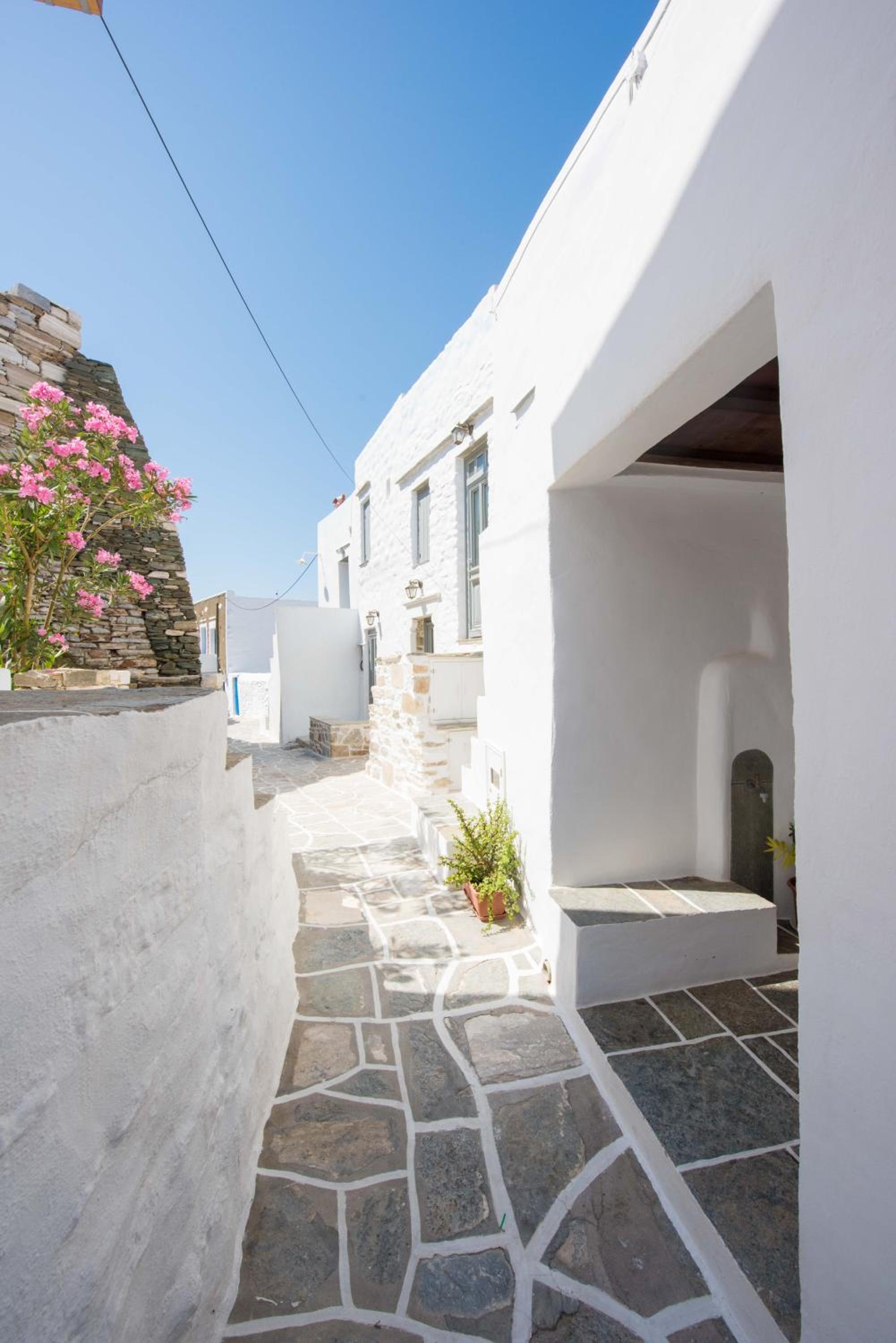 Studio Apartment with Sea View photo 1