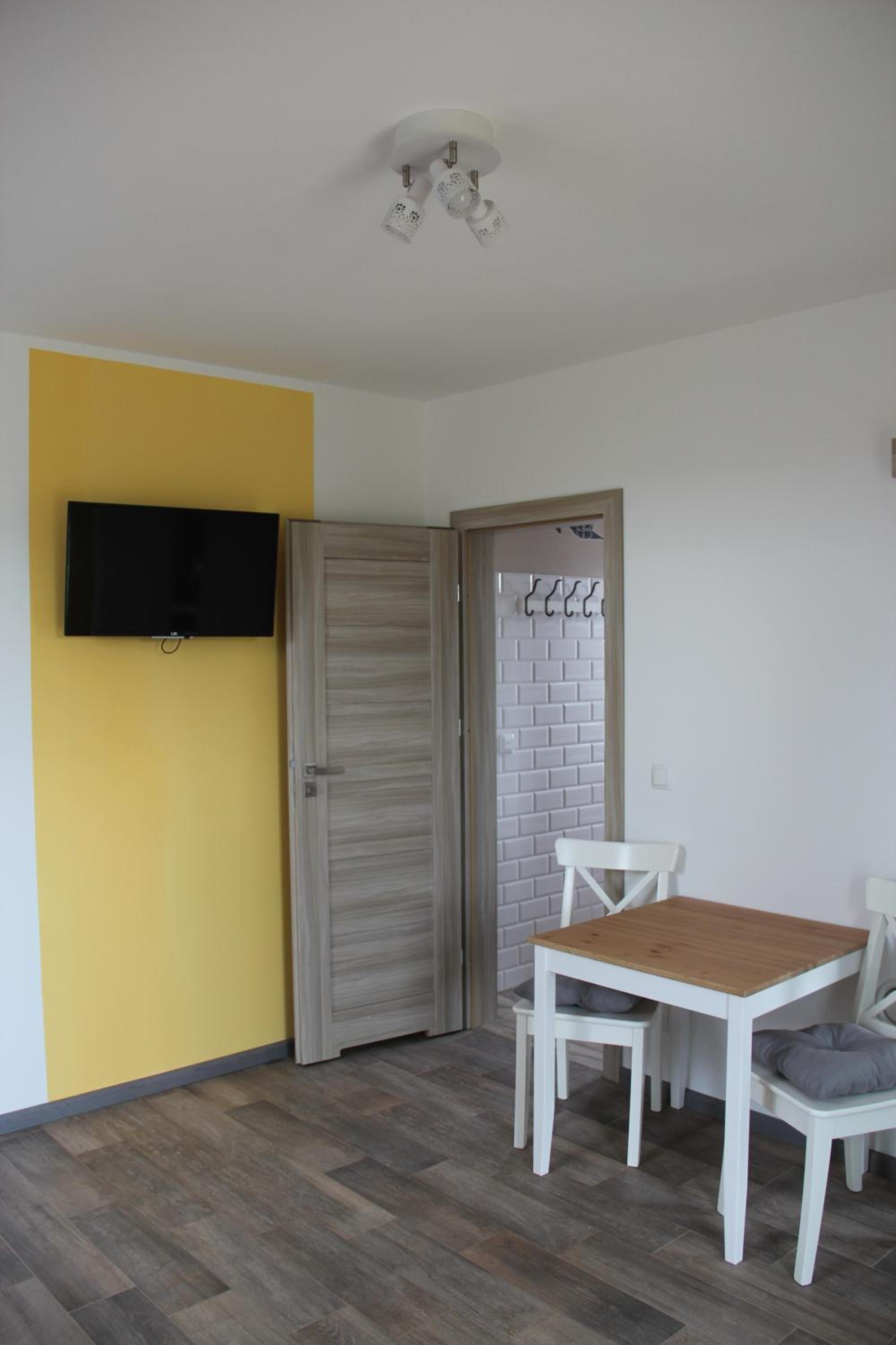Apartment with Terrace photo 2