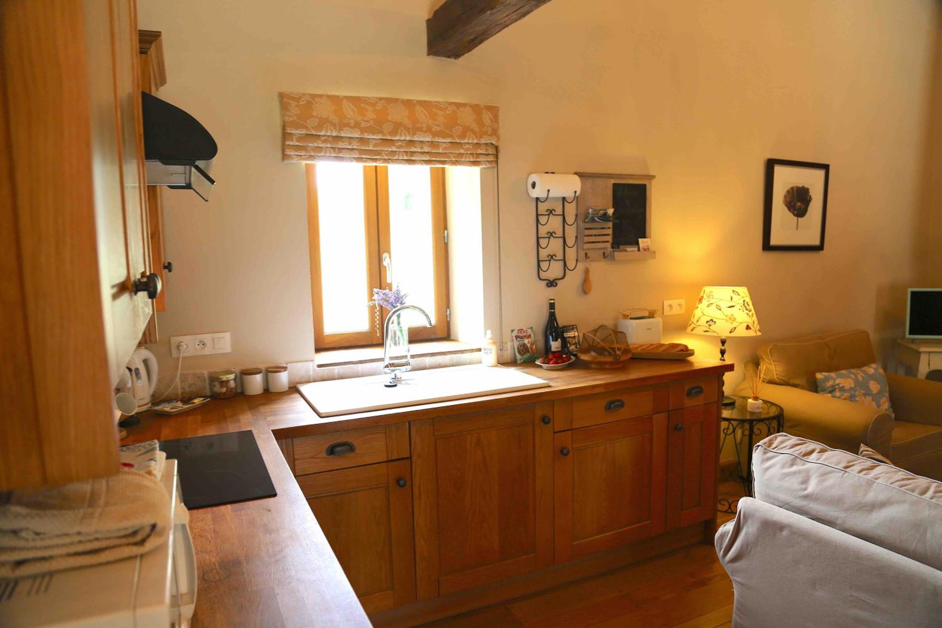 One-Bedroom House - Photo 21