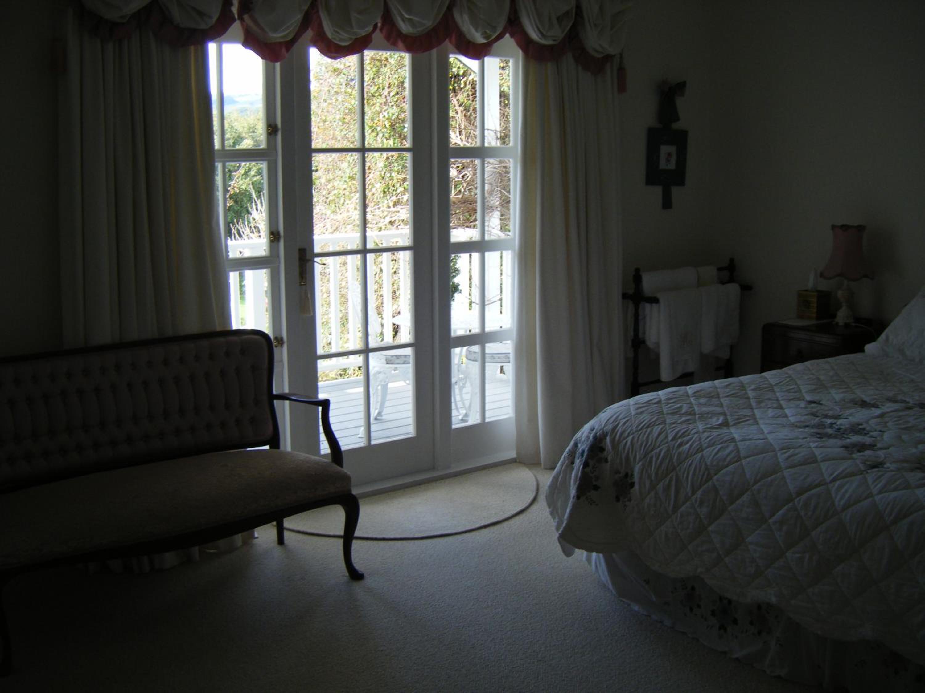 Deluxe King Room photo 2