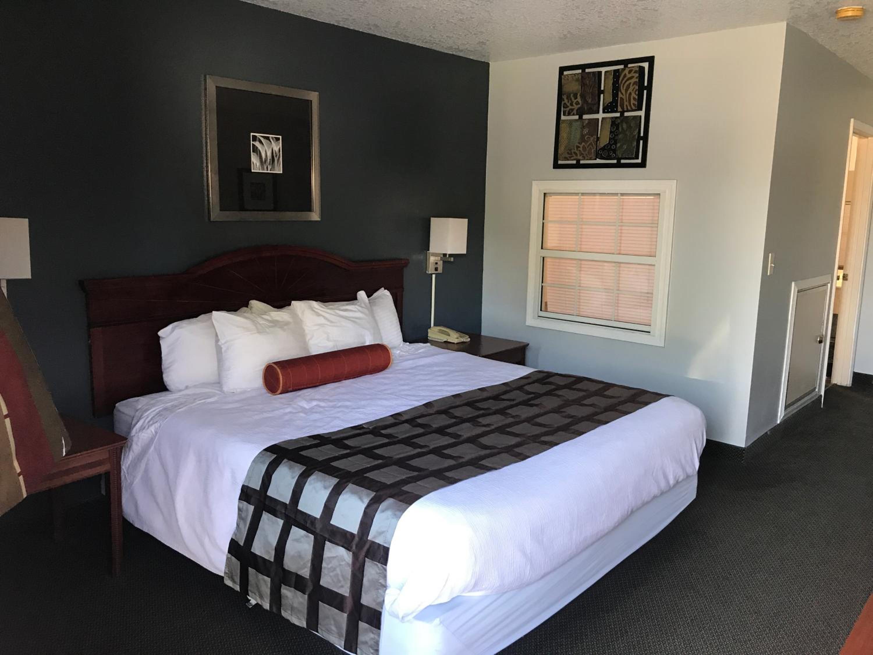 King Room with Spa Bath