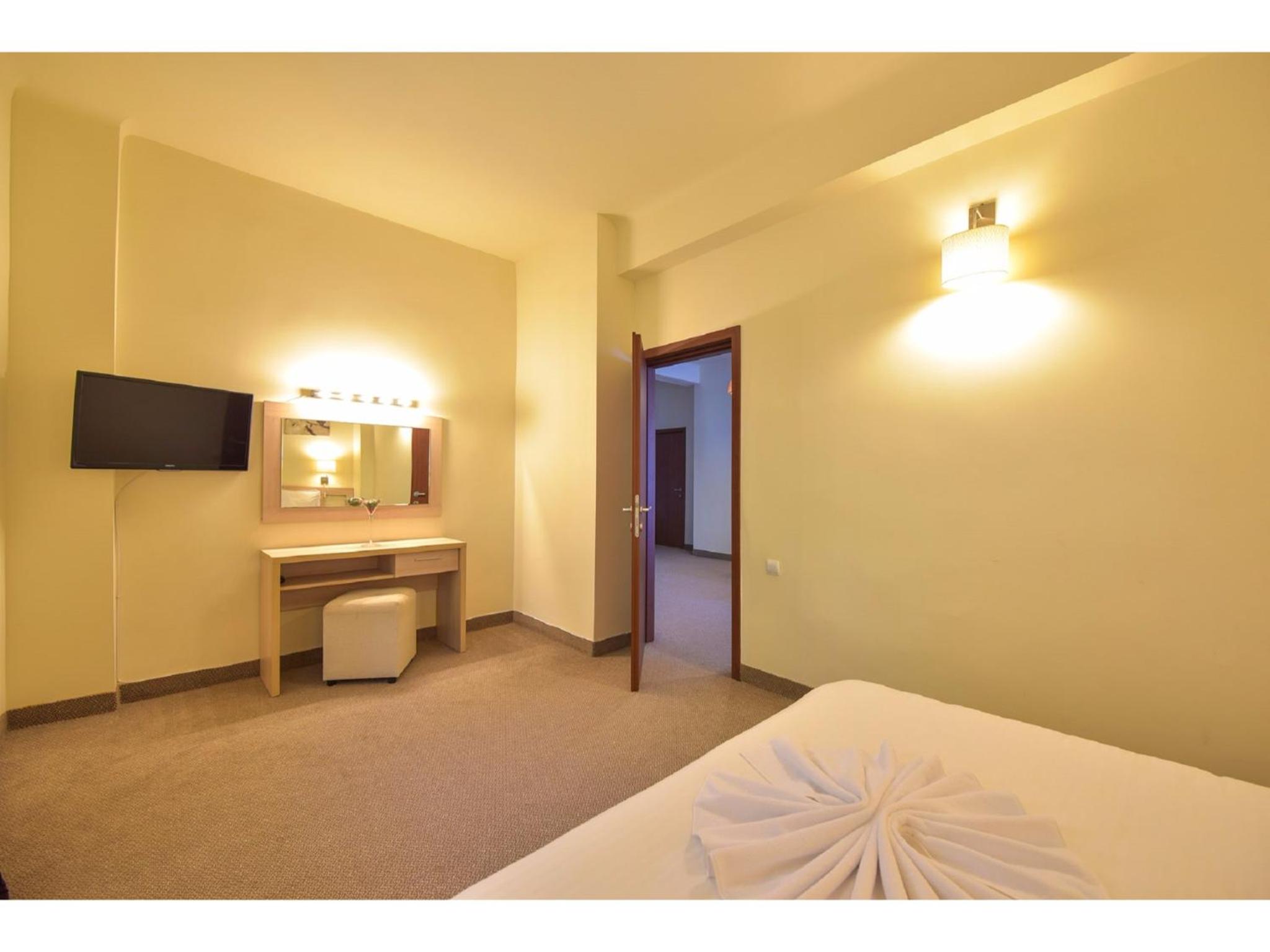 APARTAMENT 4* VILA 30