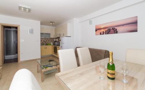 Standard Apartment photo 1