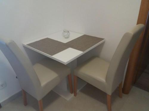Studio Apartment with Sea View - Photo 1