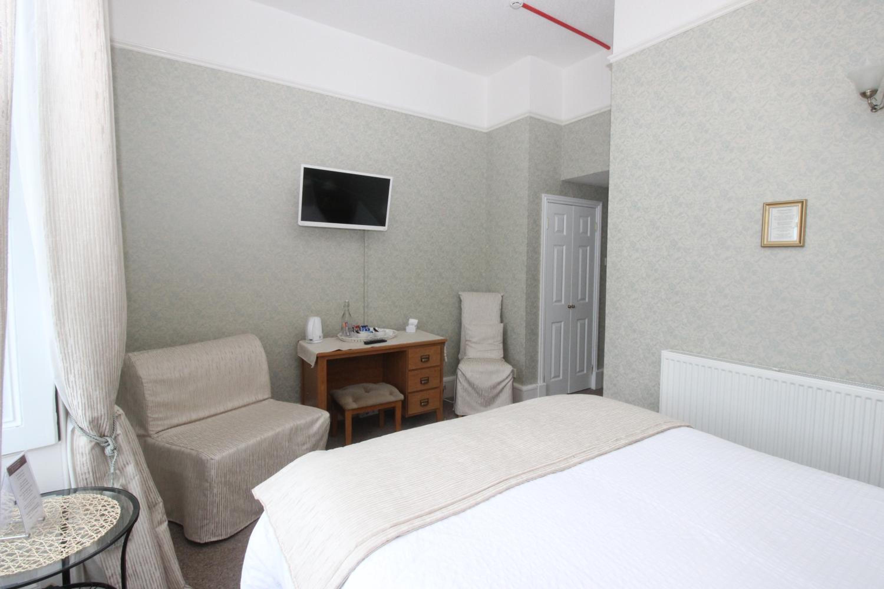 Classic Double Room
