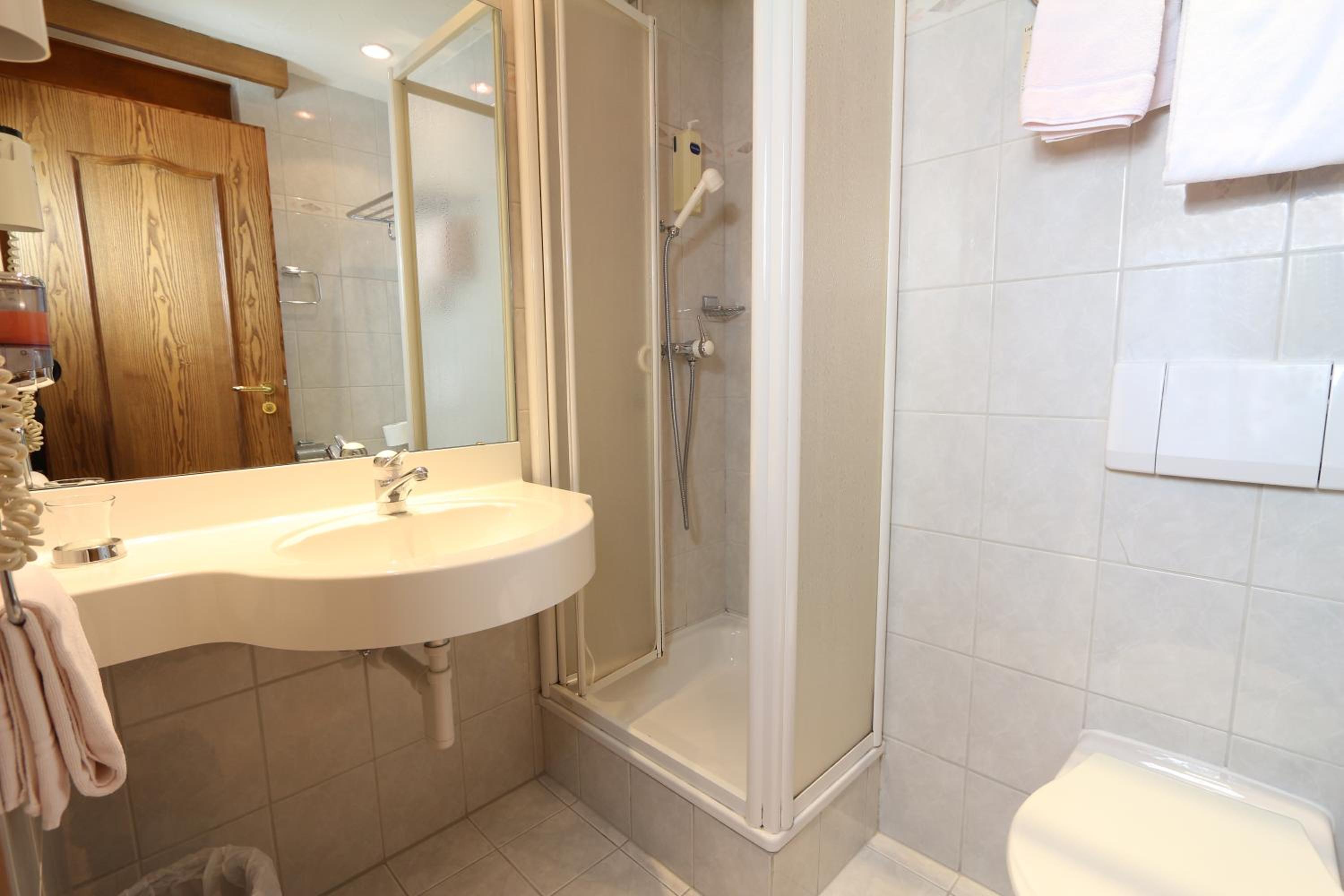 Single Room with Balcony photo 3