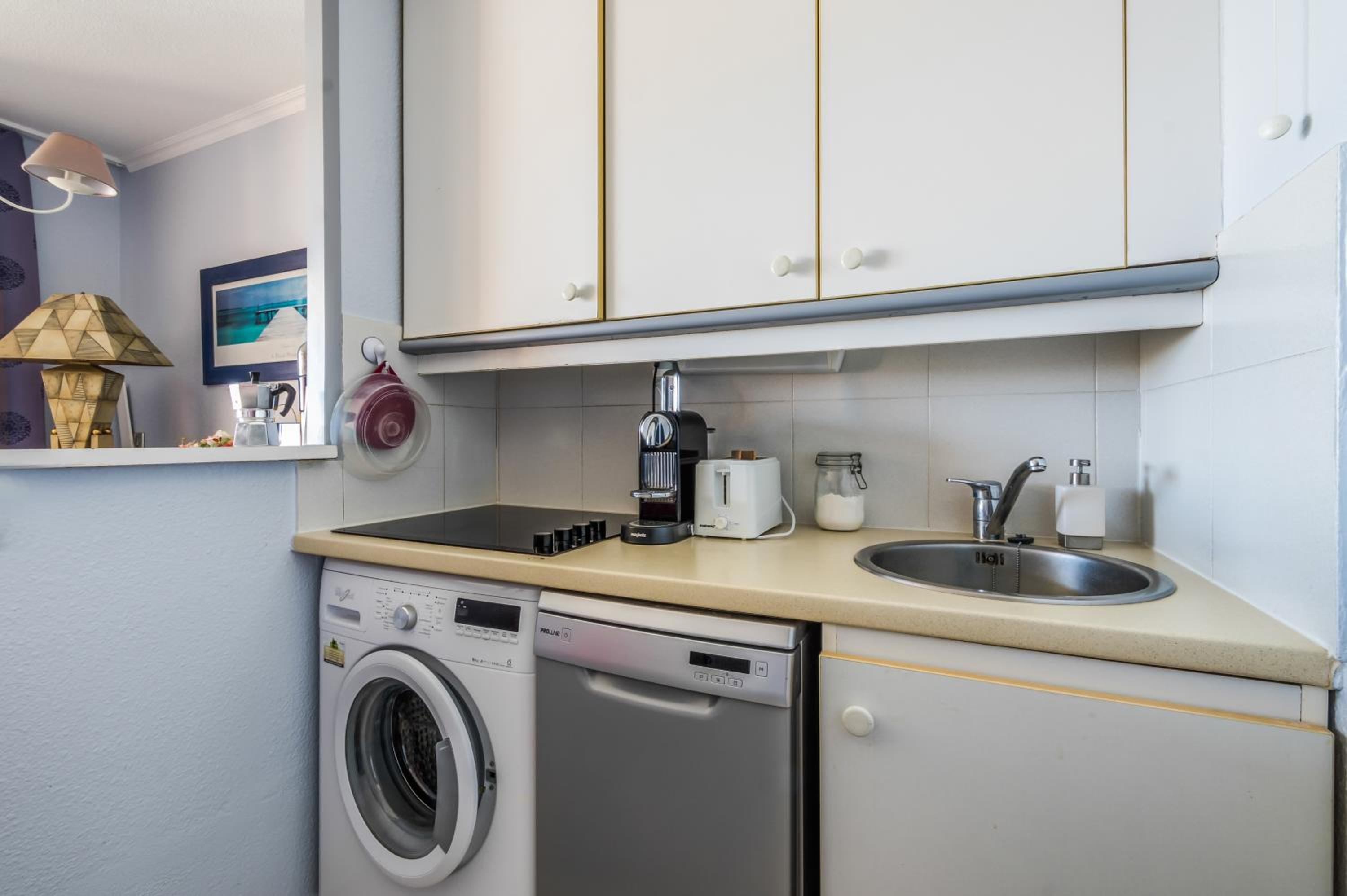 Prestige One-Bedroom Apartment (6 People)