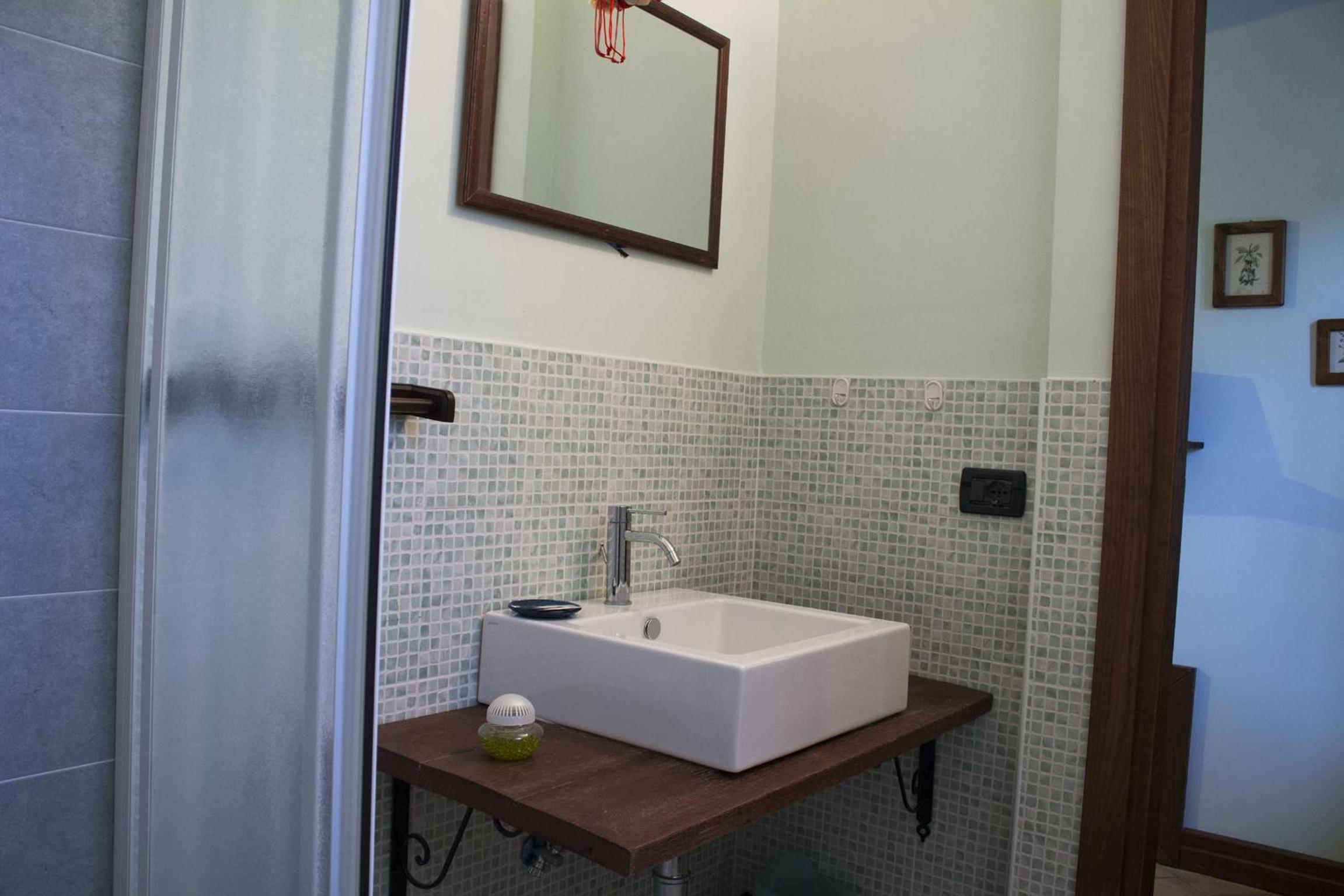 Double Room with Private Bathroom photo 1