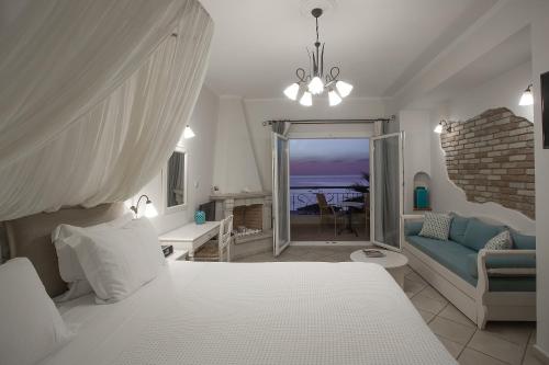 Superior Family Studio-Panoramic Sea View (2 Adults + 2 Children)