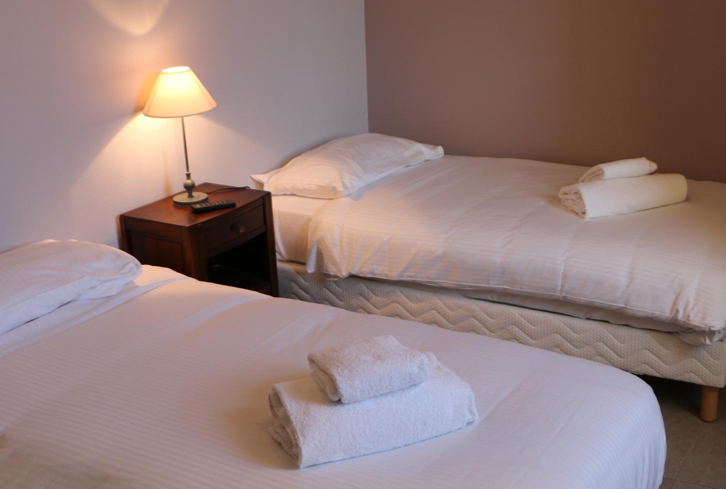 Holiday Home (6 Adults) photo 3