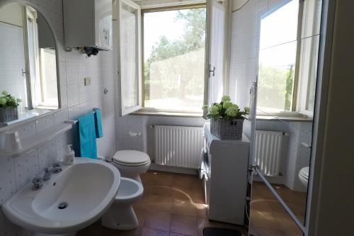 Deluxe Room with Private External Bathroom photo 3