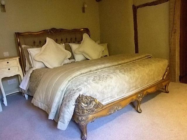 Luxury Double Room with Brass Bathtub