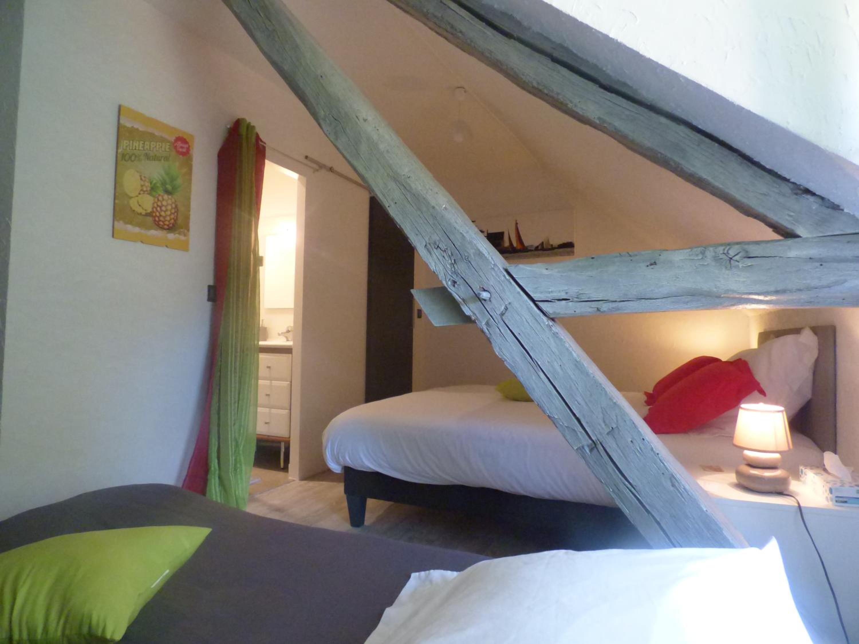 Double Room with Garden View - Photo 5