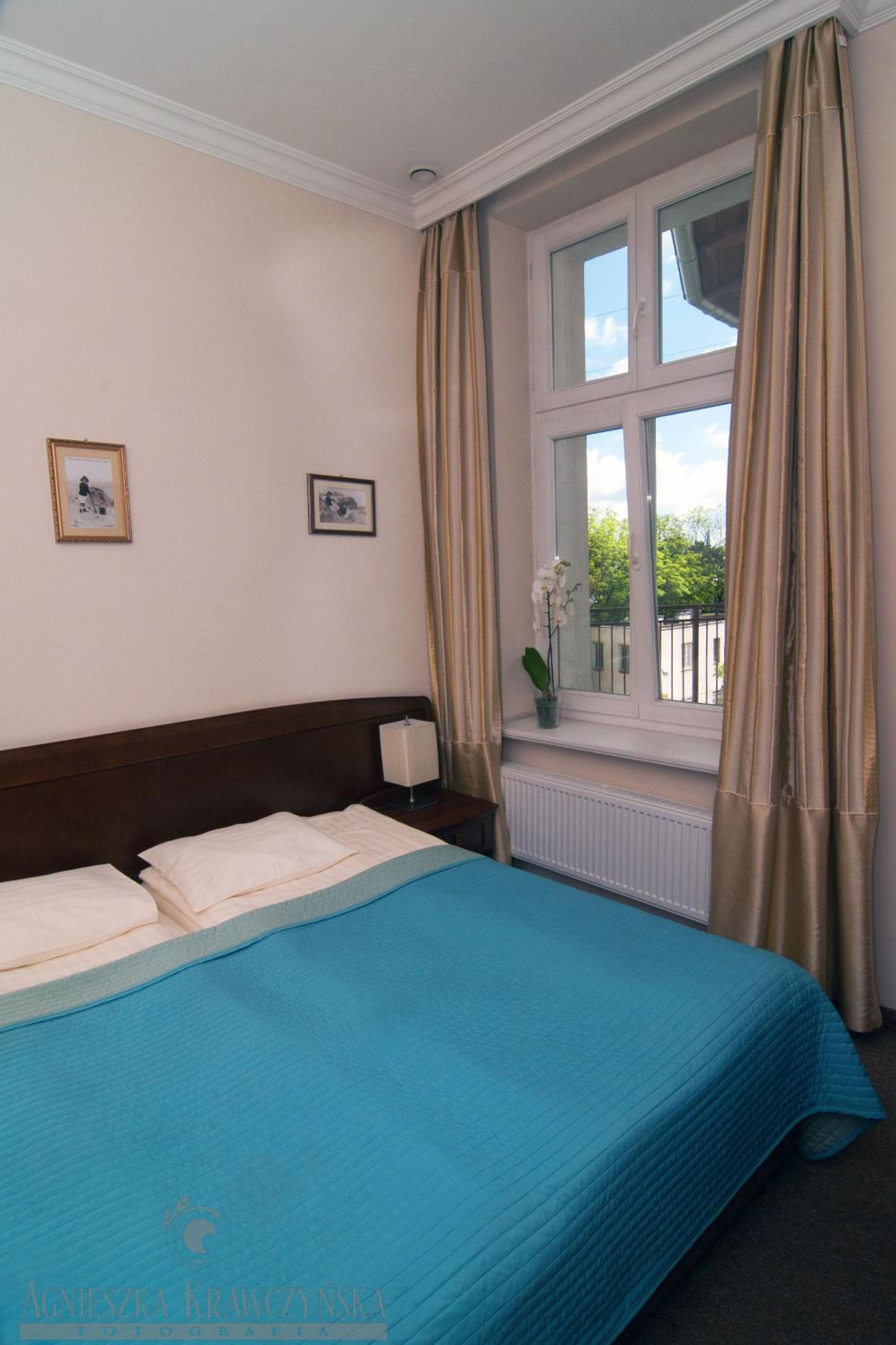 Double Room - Photo 14