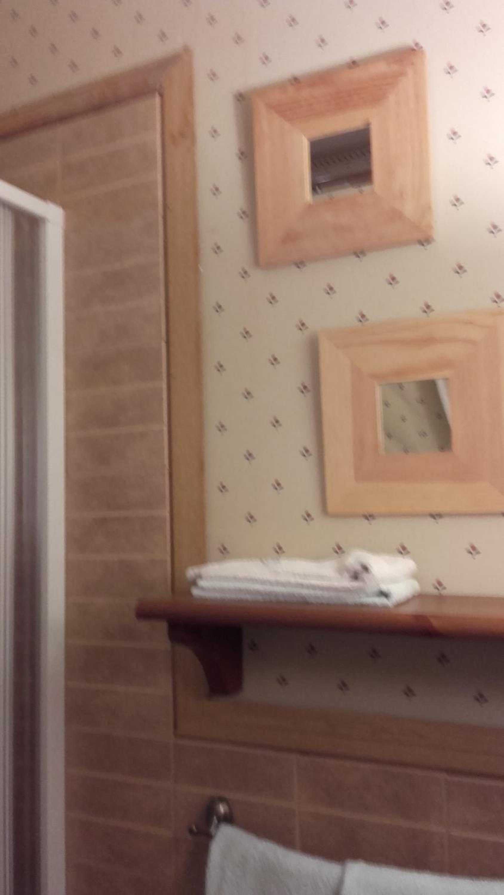 Double Room - Photo 7