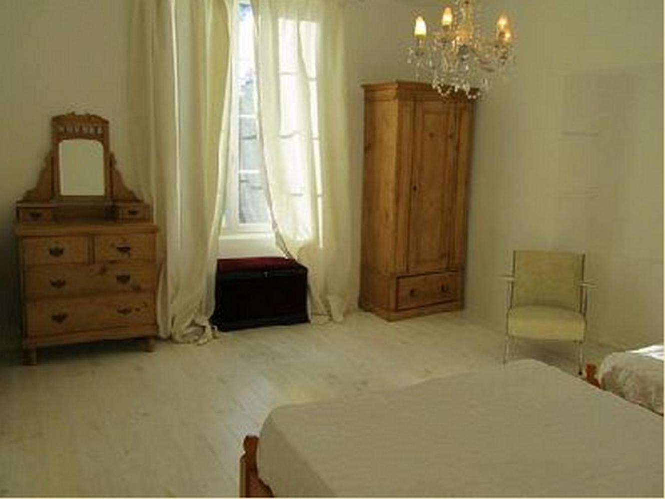 Twin Bed (Small Doubles) - Photo 1