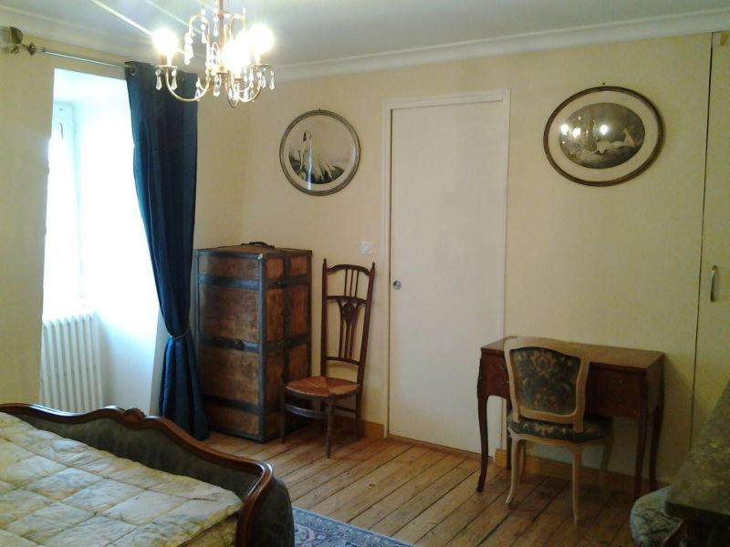 Double or Twin Room photo 3