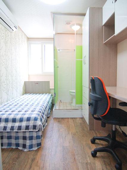 Economy Single Room - Female Only