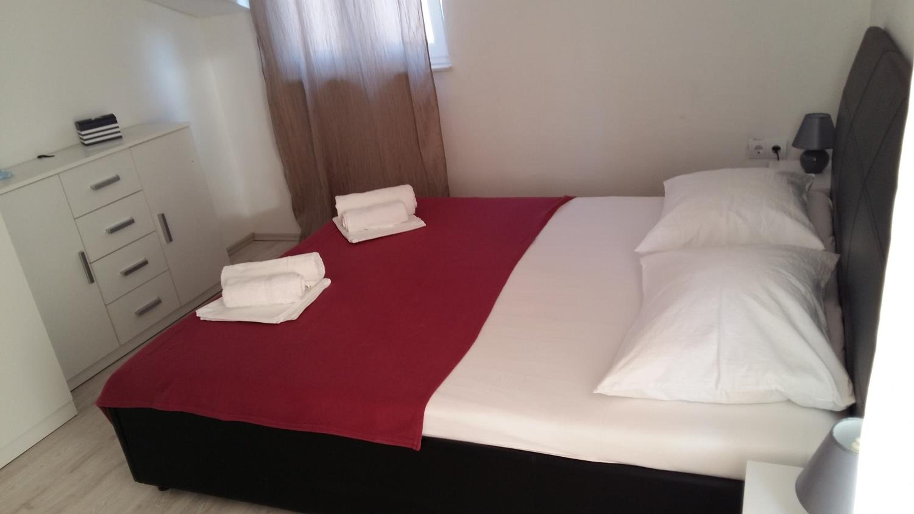 Apartment with Sea View - Photo 14