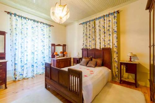 Four-Bedroom House photo 3