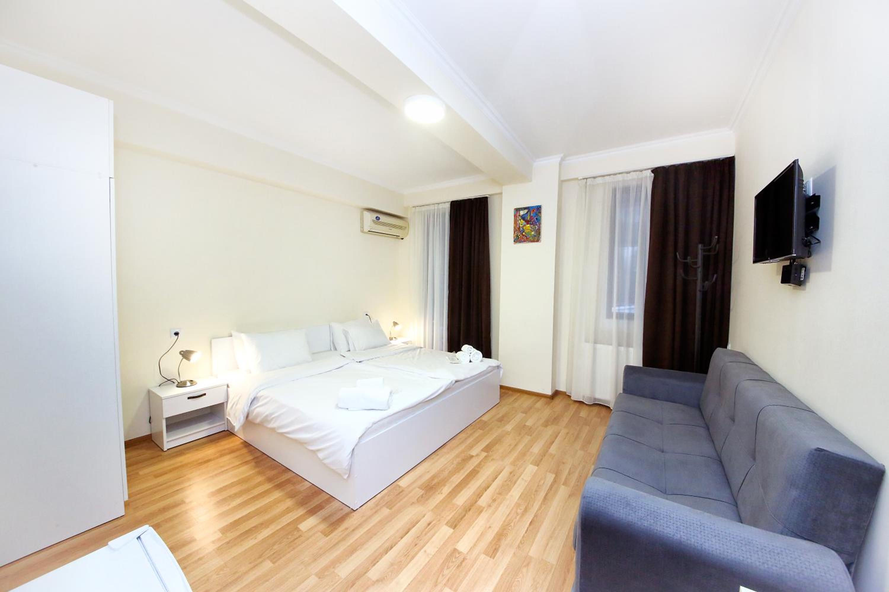 Large Double Room