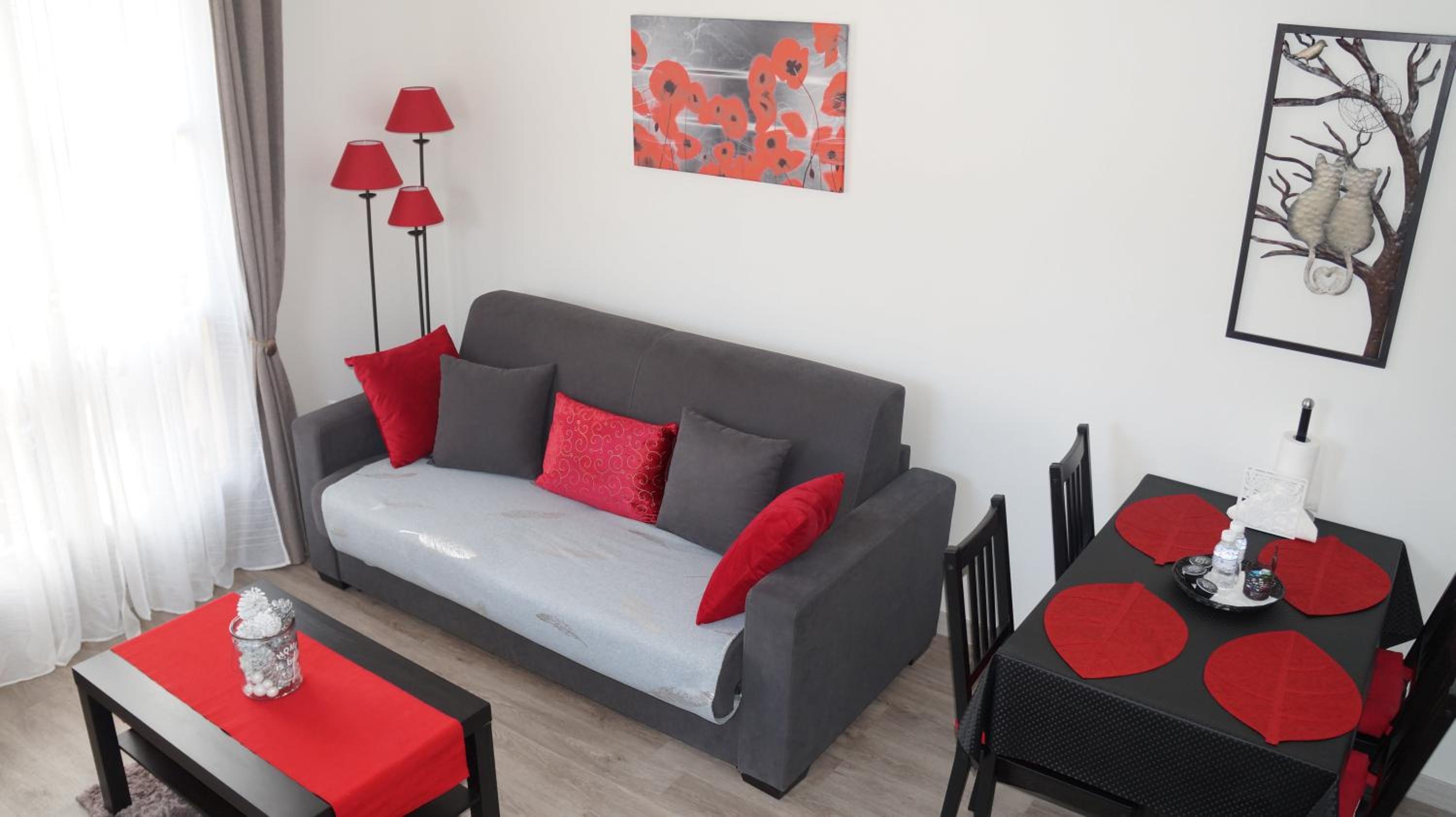 One-Bedroom Apartment - Photo 29