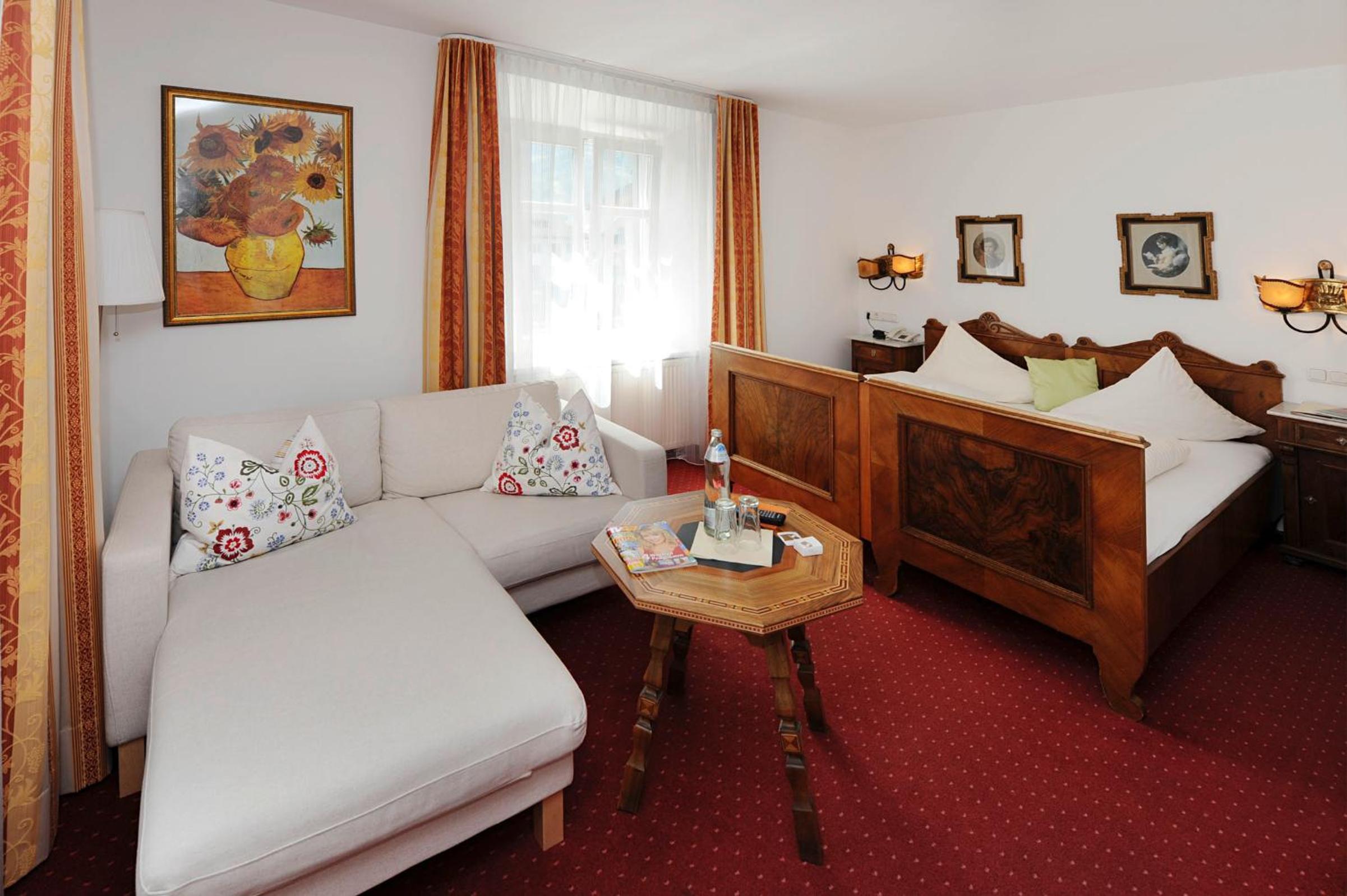Double Room - Photo 7