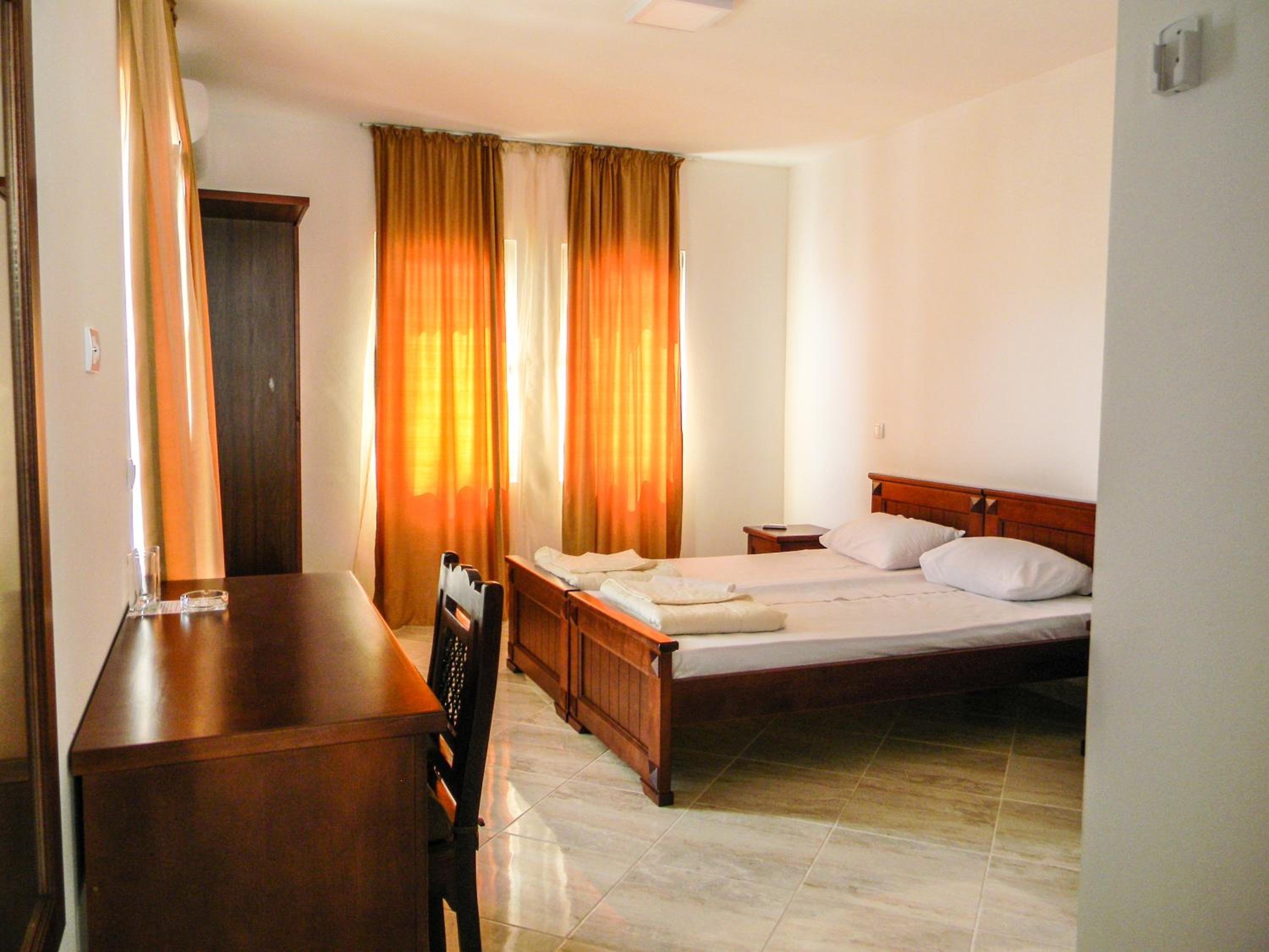 Suite - Annex Building