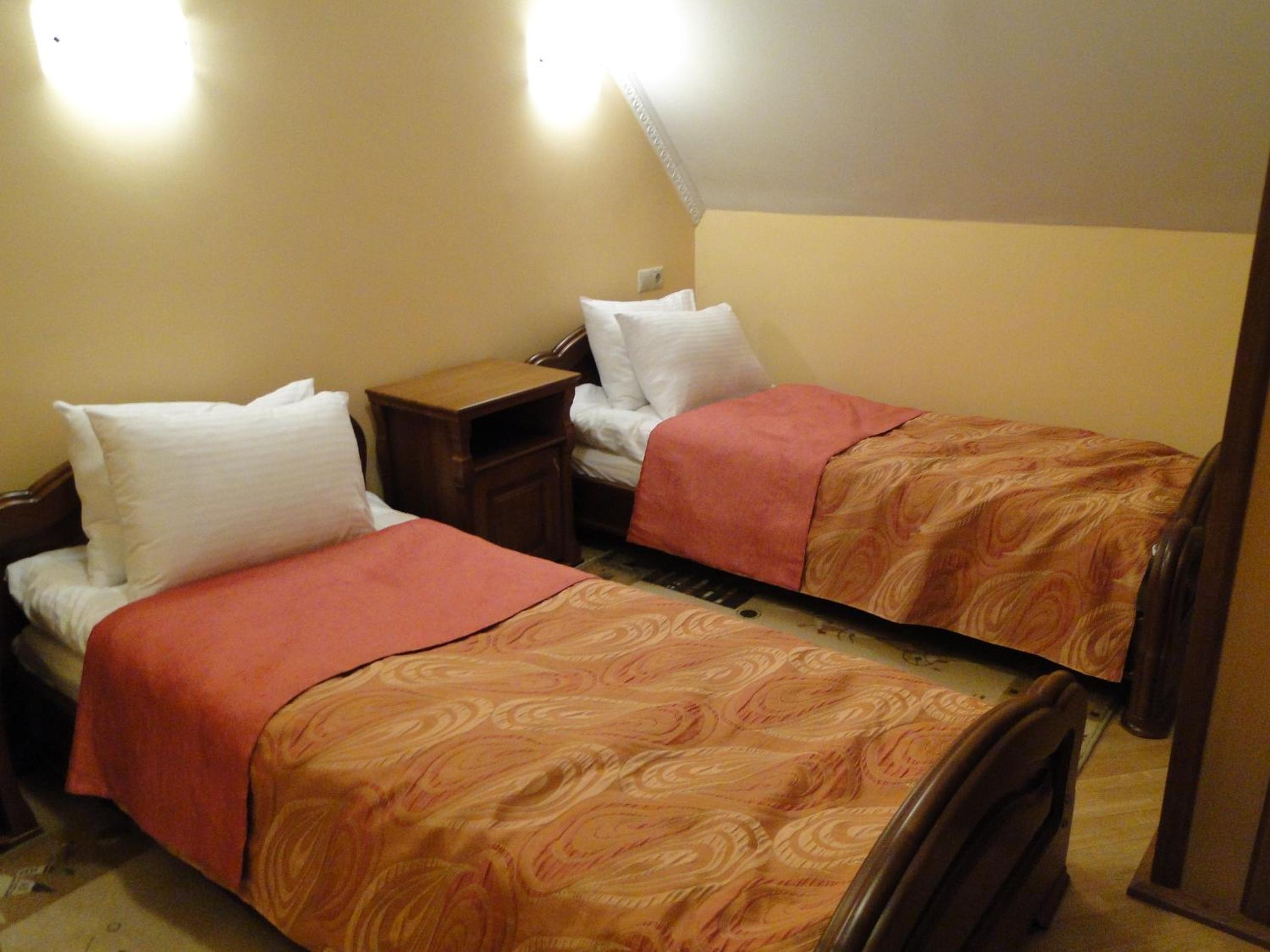 Standard Twin Room photo 3