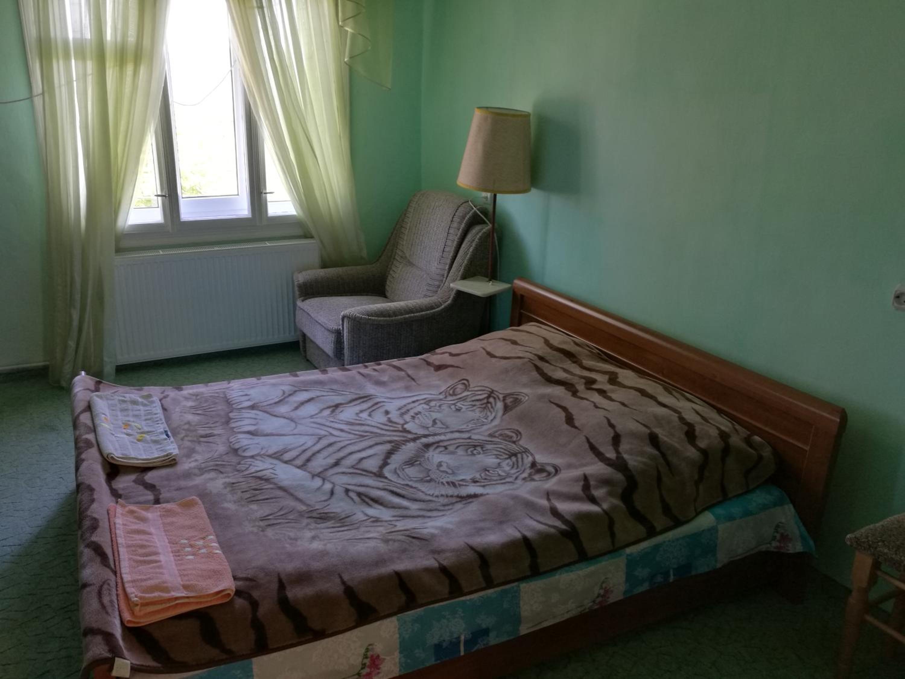 Deluxe Room (2 Adults + 1 Child) photo 2