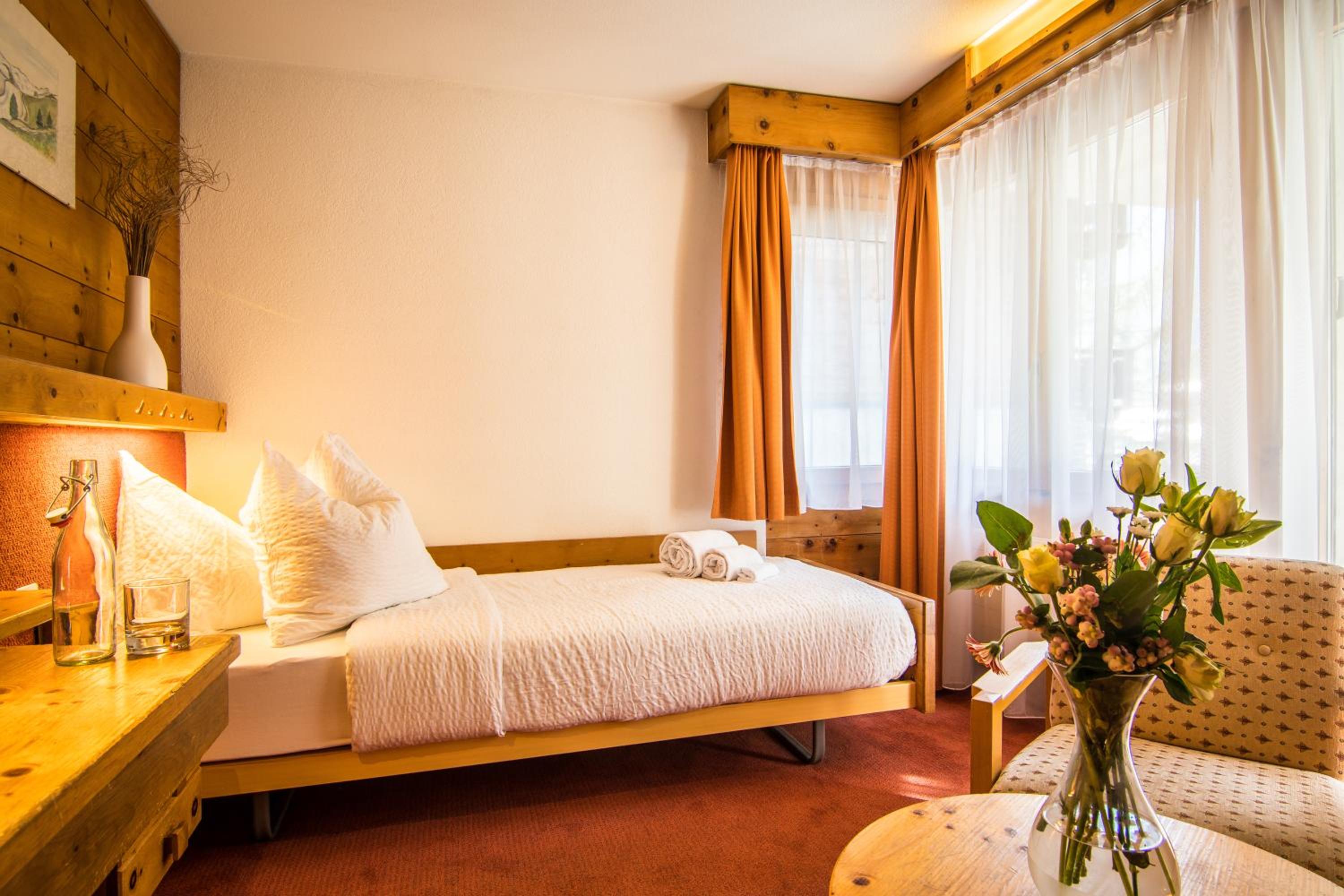 Single Room with Balcony photo 2
