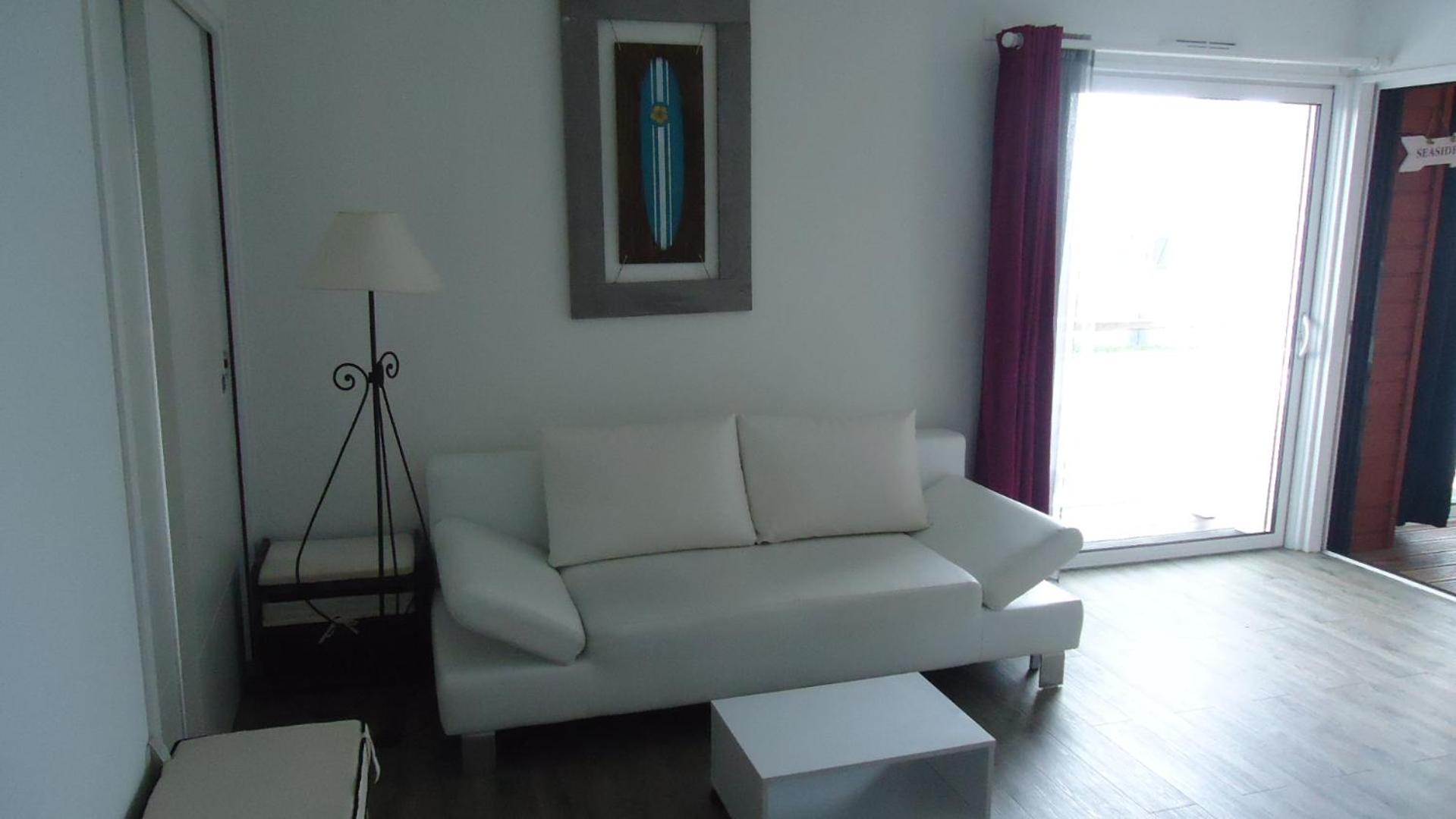 Apartment with Balcony photo 1