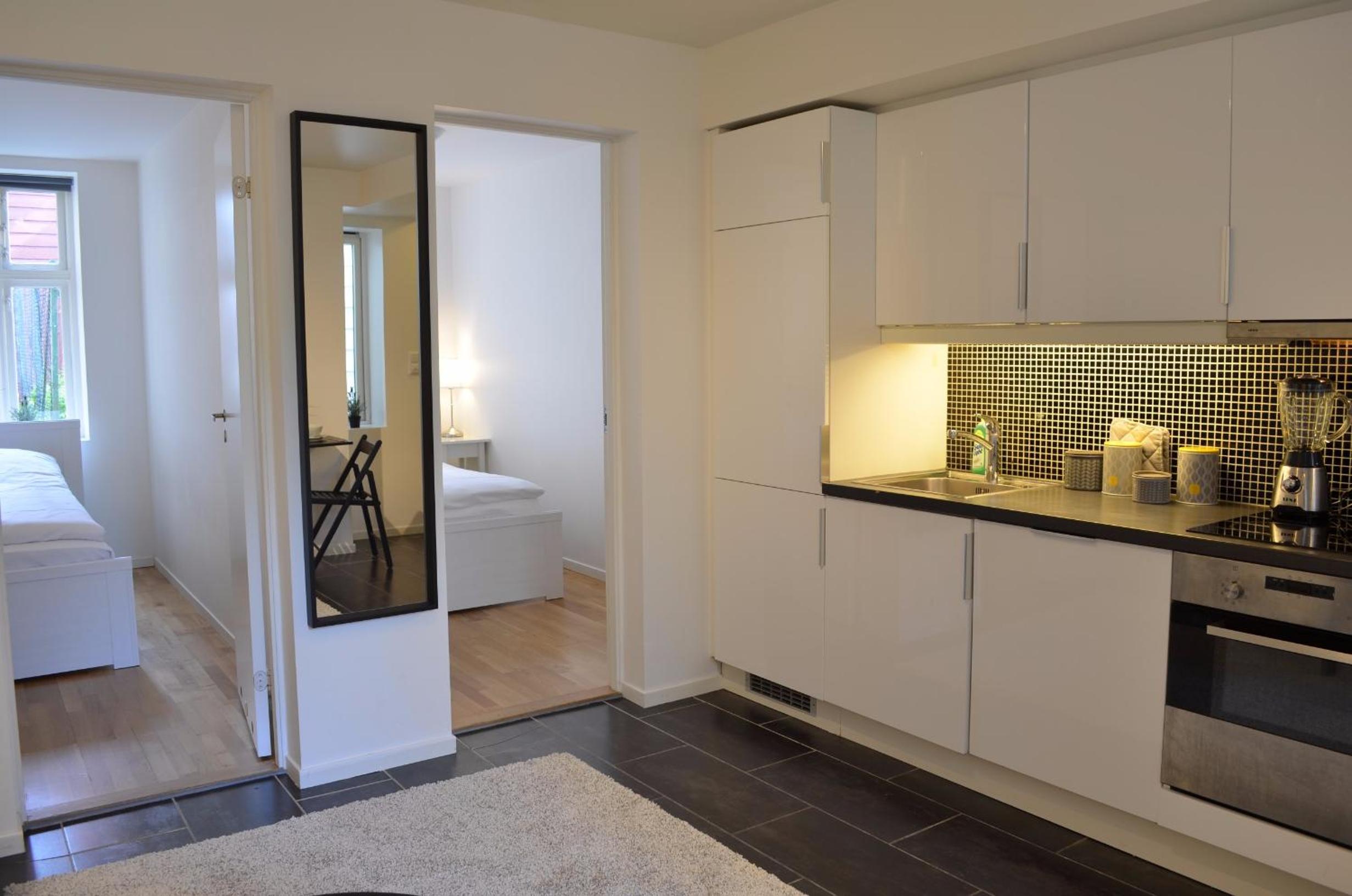 Apartment - Ground Floor - Photo 3