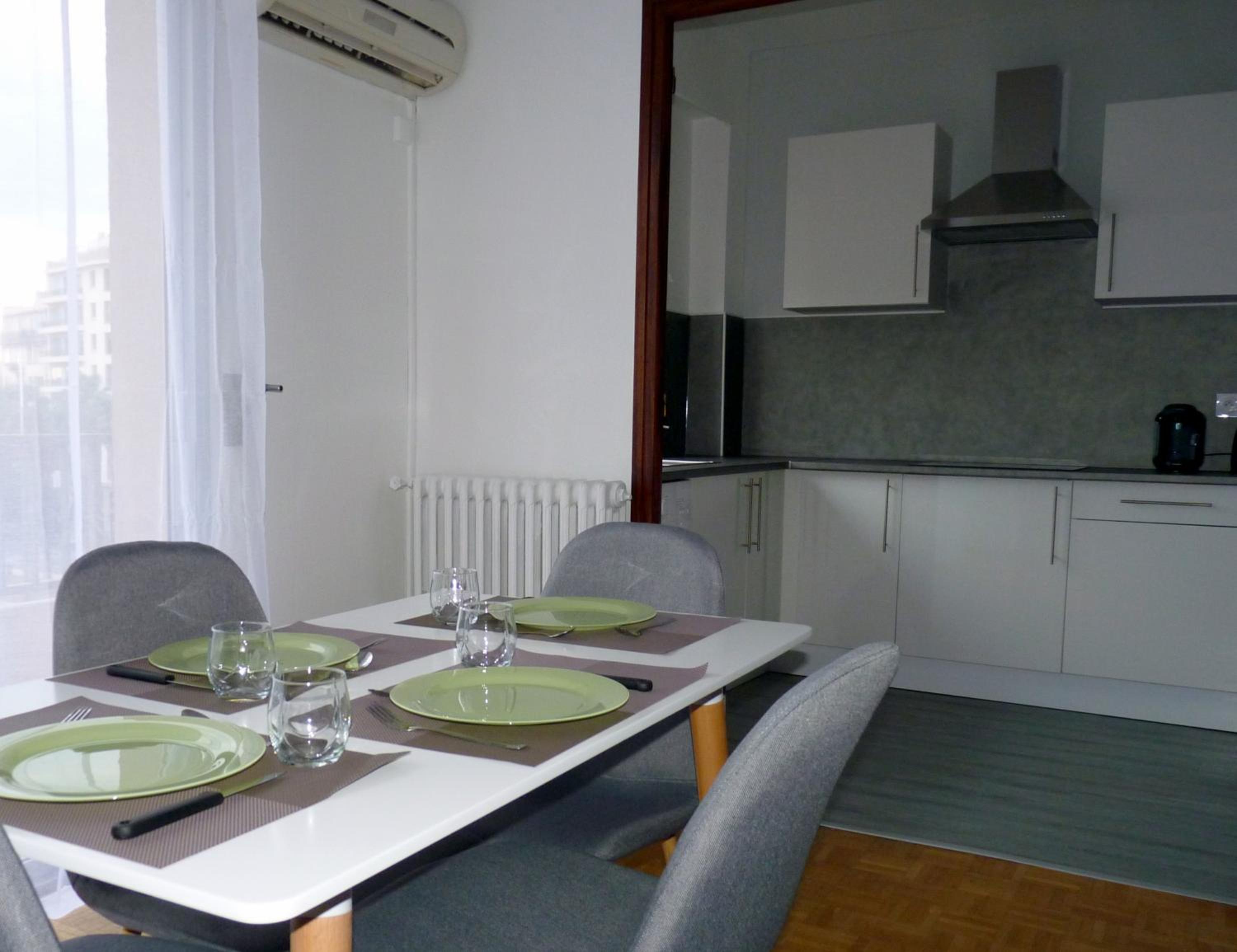 Apartment photo 2