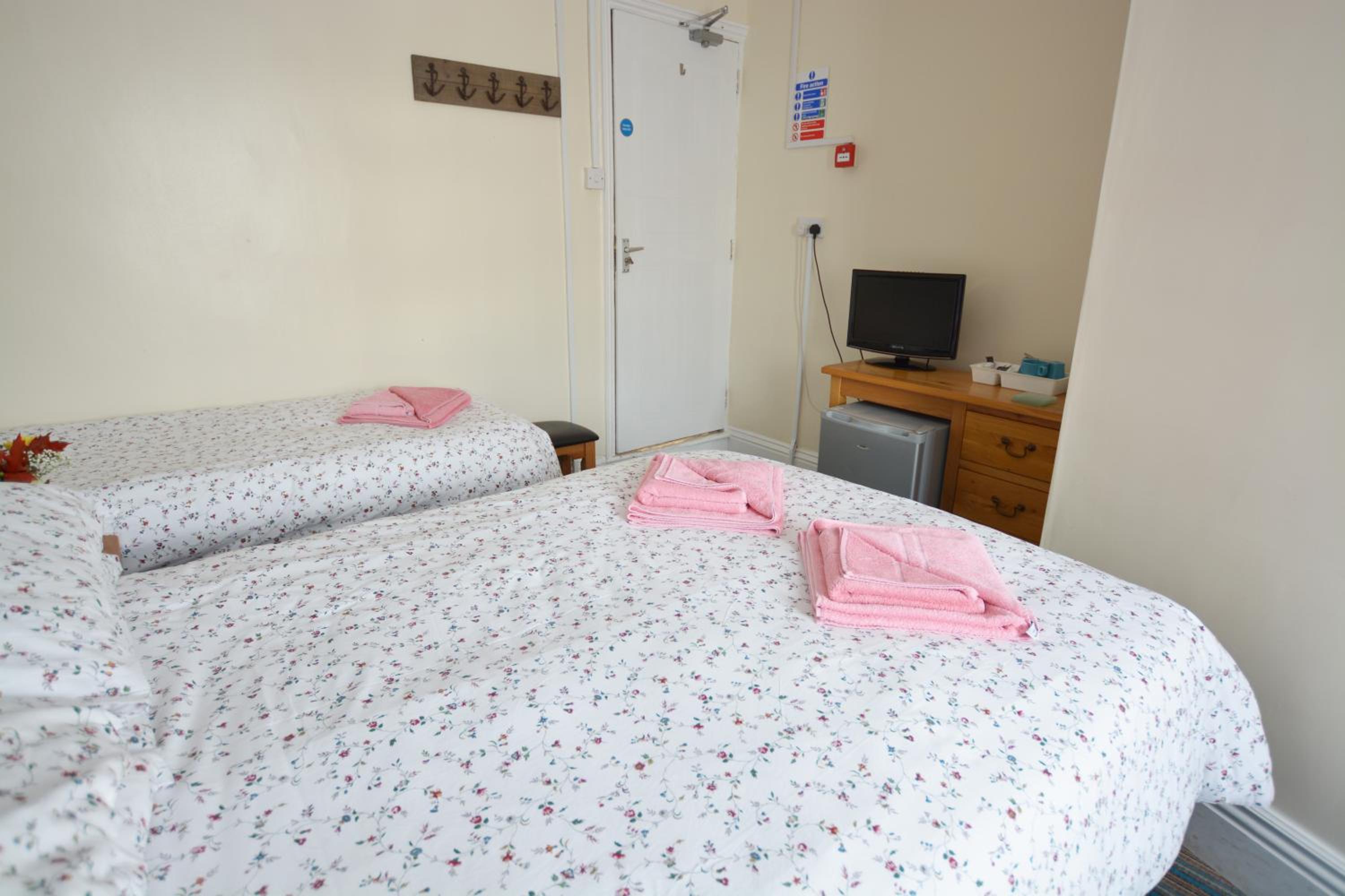 Single Room photo 2