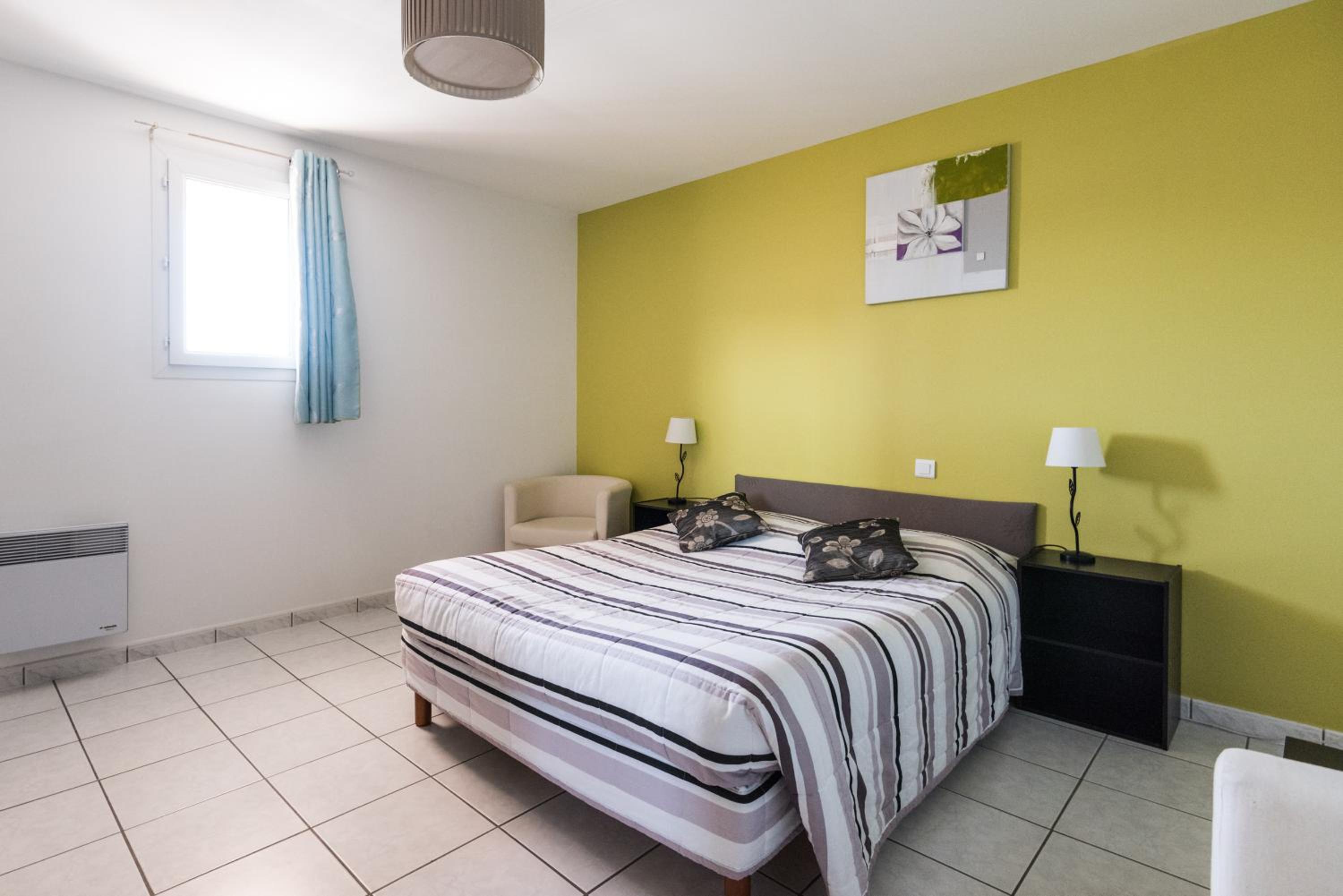 Standard Double Room with Fan - Photo 4