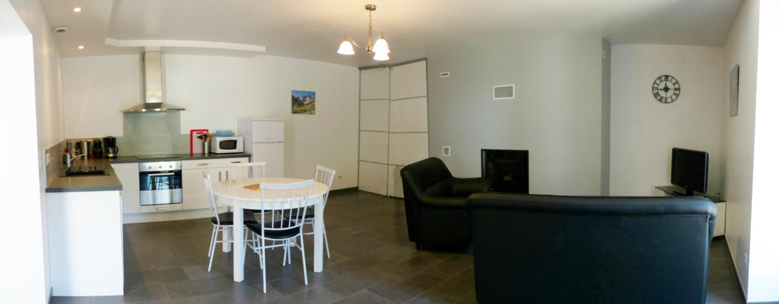Villa photo 3