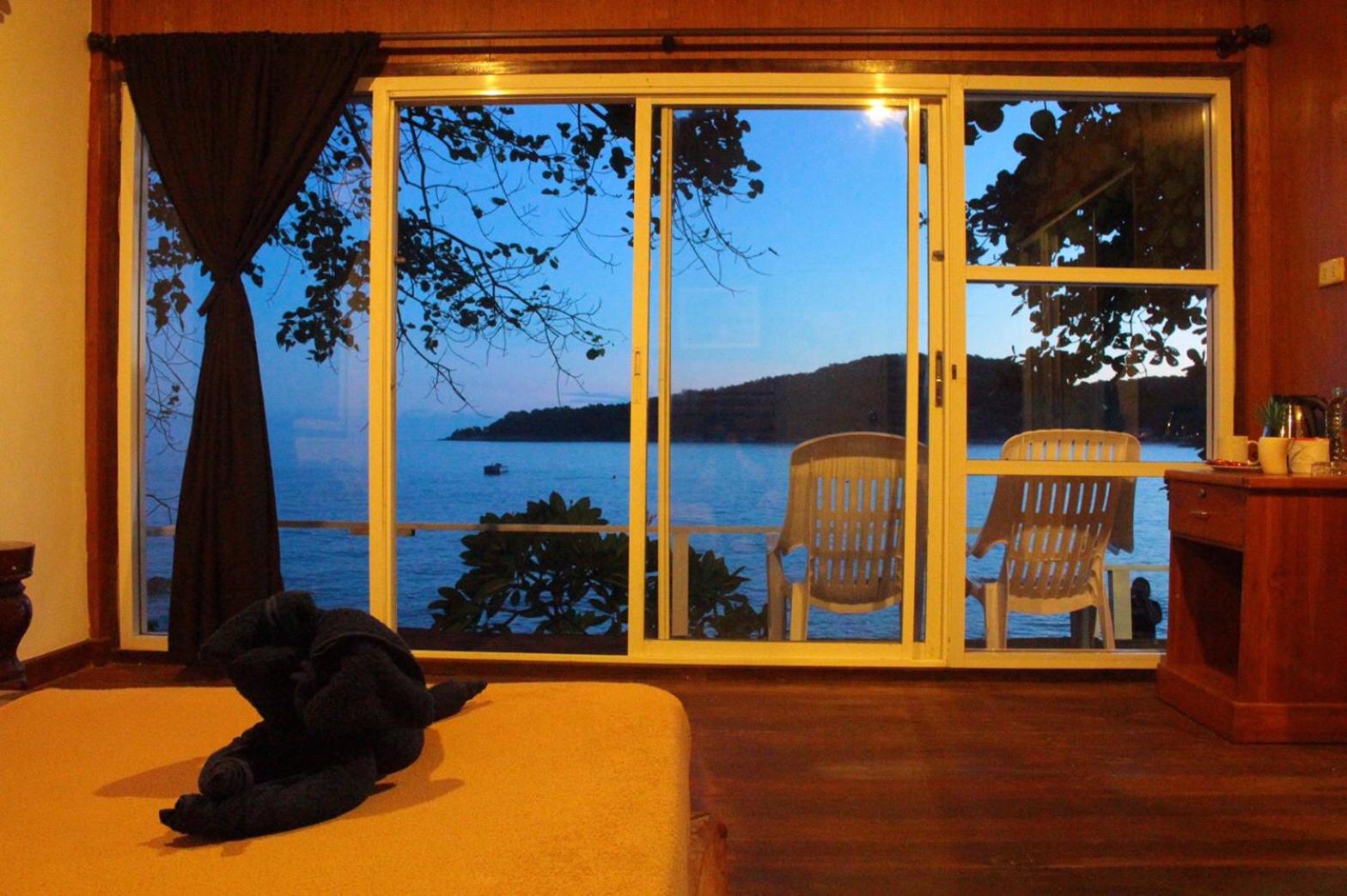 King Room with Sea View photo 2